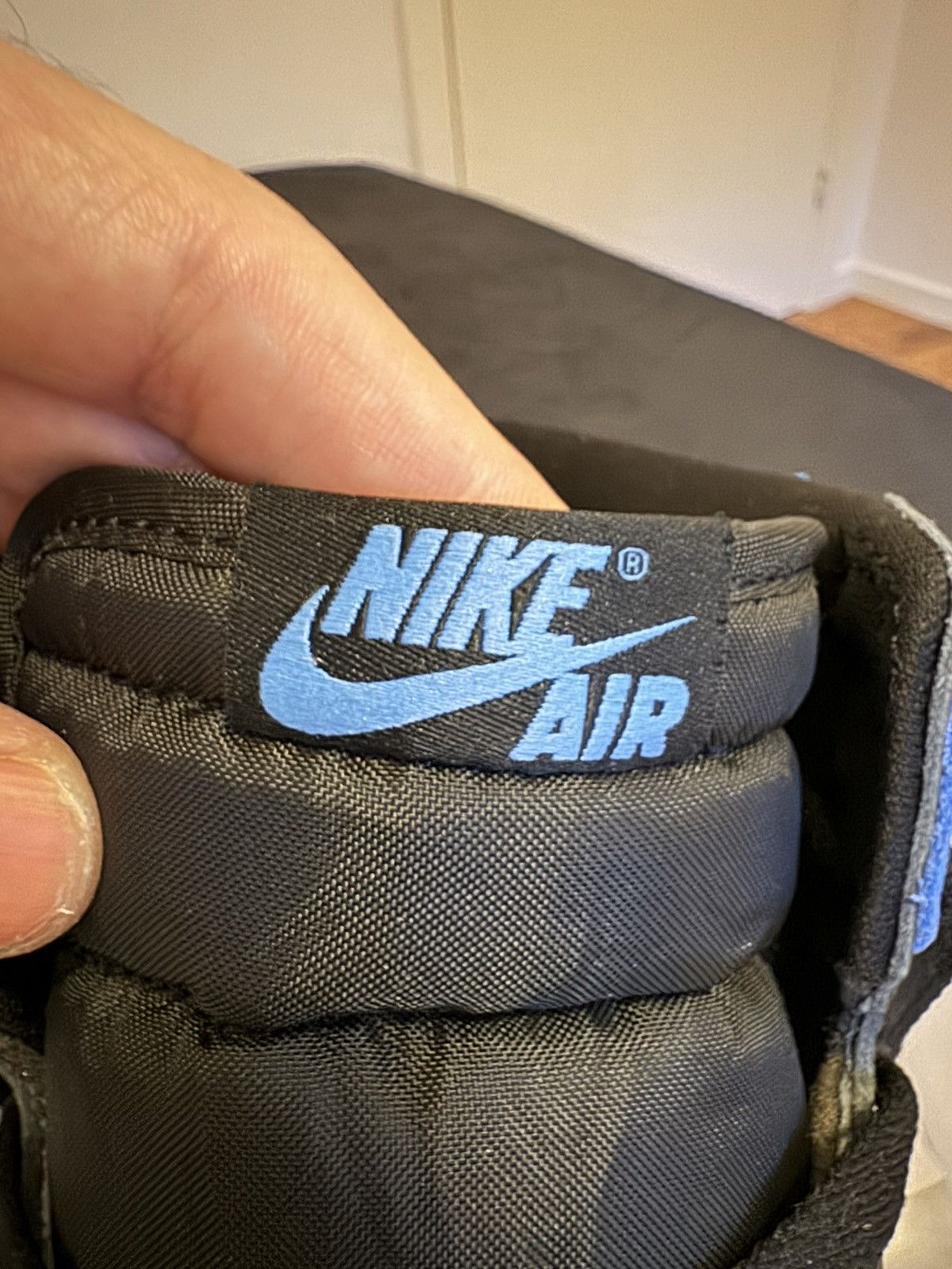 Jordan Brand × Nike Jordan 1 retro UNC toe Size US 8.5 / EU 41-42 - 6 Thumbnail