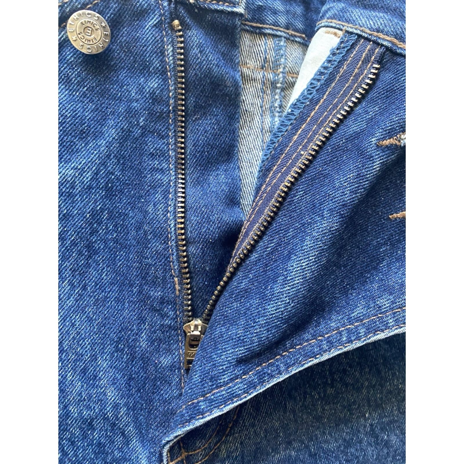 Denime Vintage Western Ethics Shorts Women’s Blue Denim Size 7/8 Made In Hong Kong Size 28" / US 6 / IT 42 - 2 Thumbnail