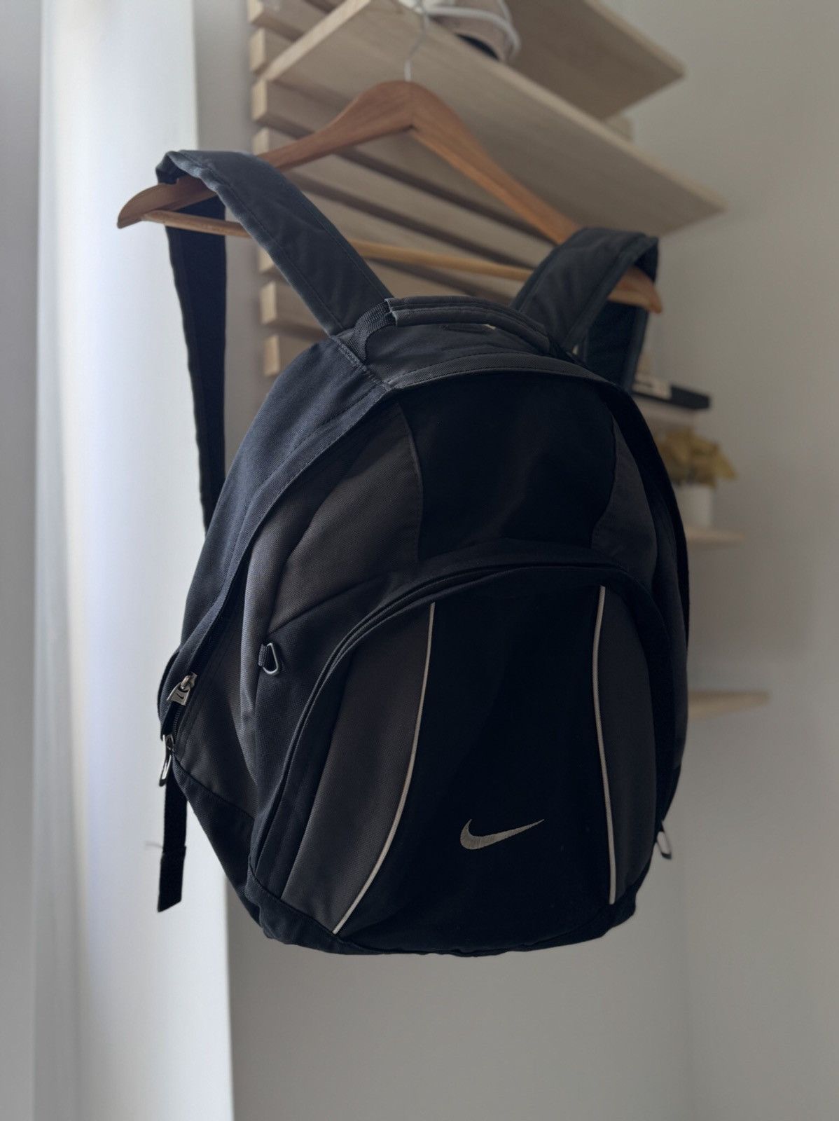Nike × Vintage Nike Bagpack Vintage Big Swoosh Y2K Size ONE SIZE - 1 Thumbnail