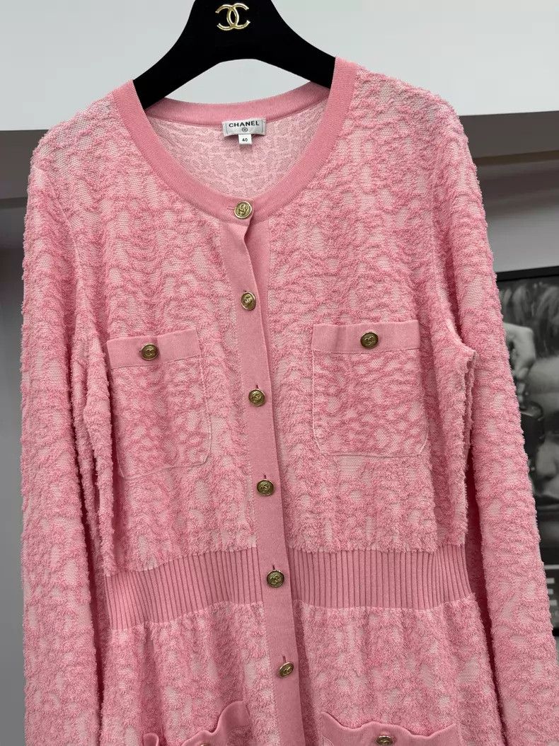 Chanel Chanel Pink embossed camellia dress Size S / US 4 / IT 40 - 2 Thumbnail