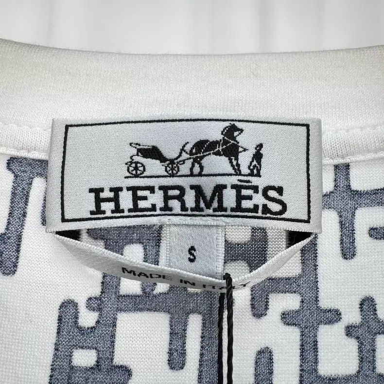 Hermes Hermes Full Print H Letter印花 Short Sleeve Size US S / EU 44-46 / 1 - 5 Thumbnail