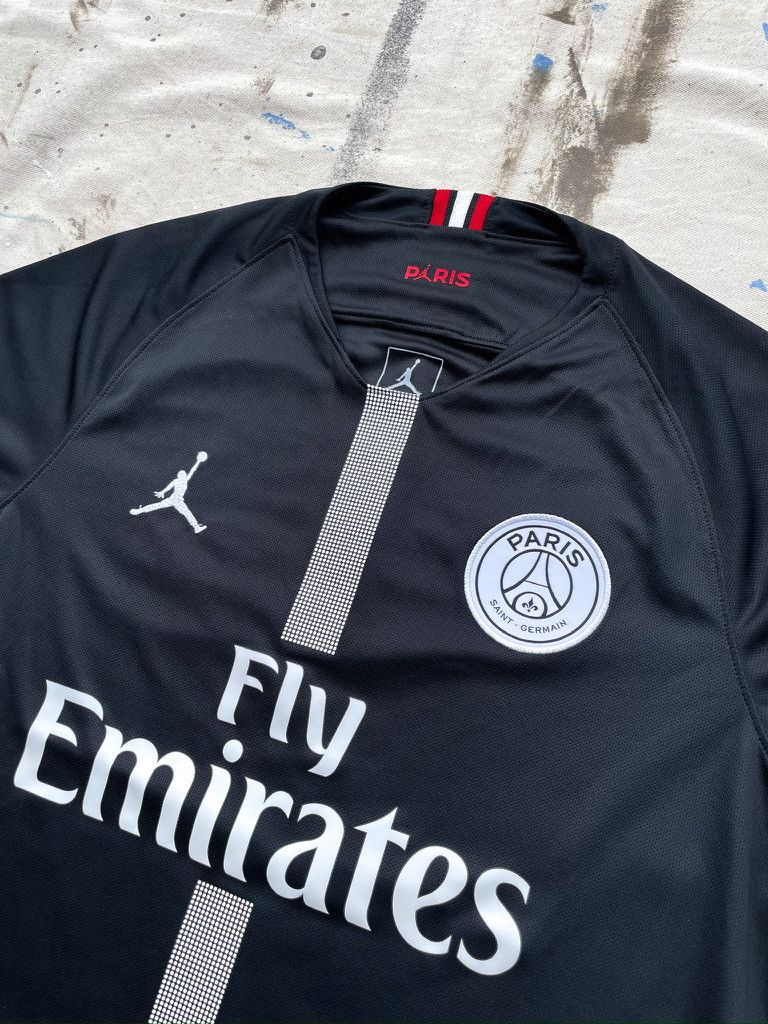 Jordan Brand Paris St. Germain Jordan Brand Soccer Kit- 2018- 2019 Size US M / EU 48-50 / 2 - 3 Thumbnail
