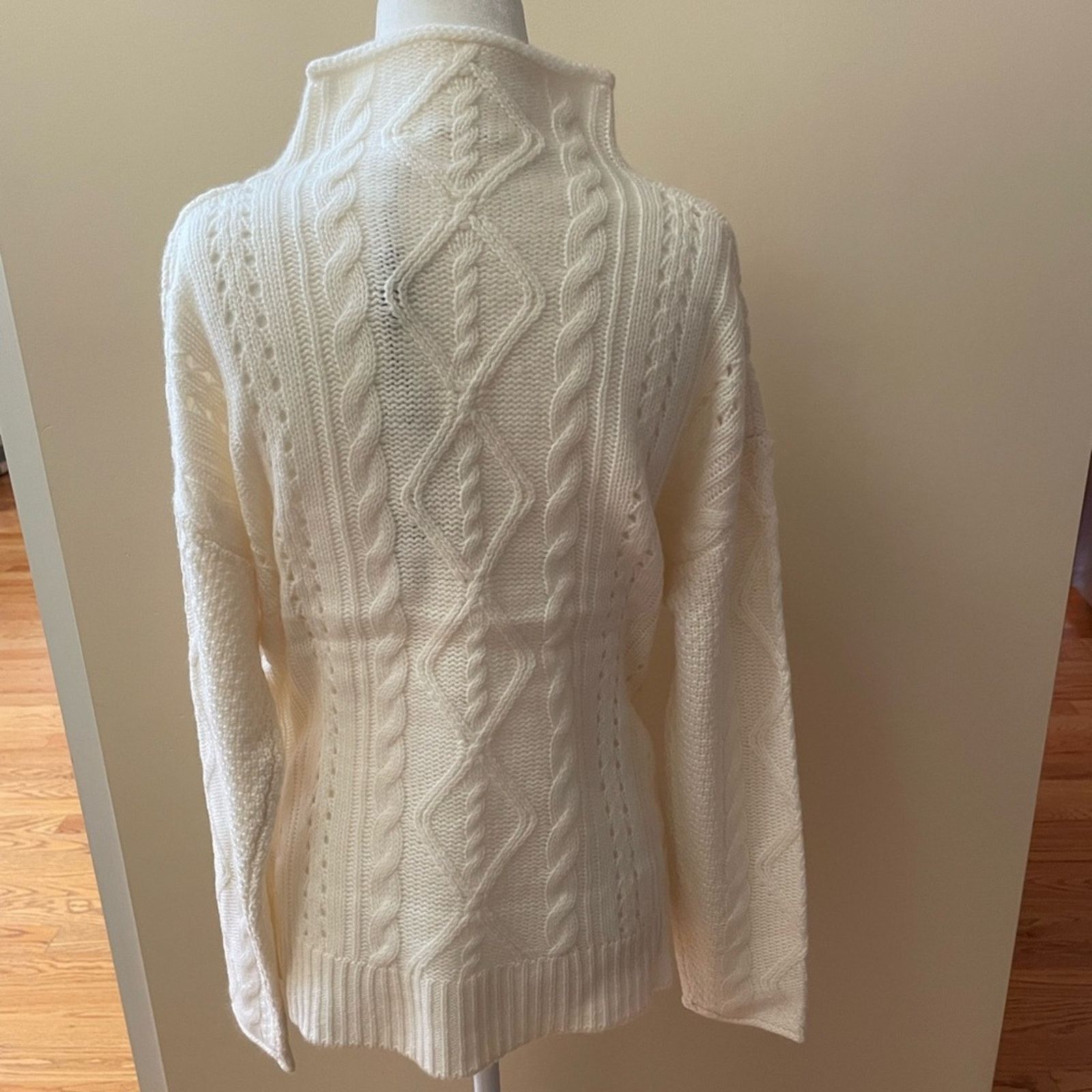 Elie Tahari Funnel Neck Cable Knitted Cashmere Sweater from ELIE TAHARI Size L / US 10 / IT 46 - 5 Thumbnail