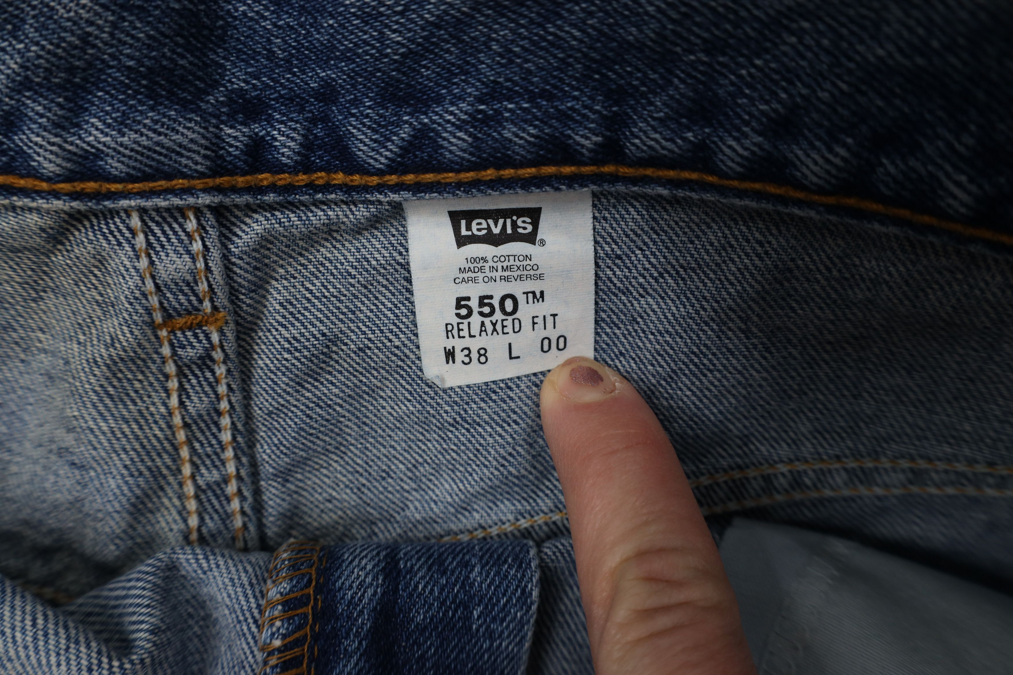 Levi's Vintage 90s Levis 550 Fit Denim Jean Shorts Jorts Blue Size US 38 / EU 54 - 8 Thumbnail
