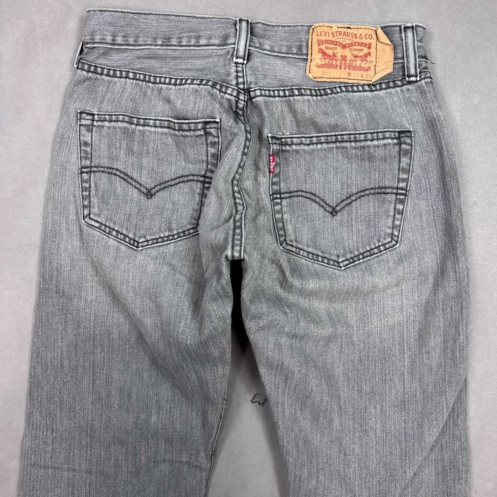 Levi's Levi's 501 Jeans Mens 30x30 Black Button Fly Denim Straight Classic Pants Size US 30 / EU 46 - 5 Thumbnail