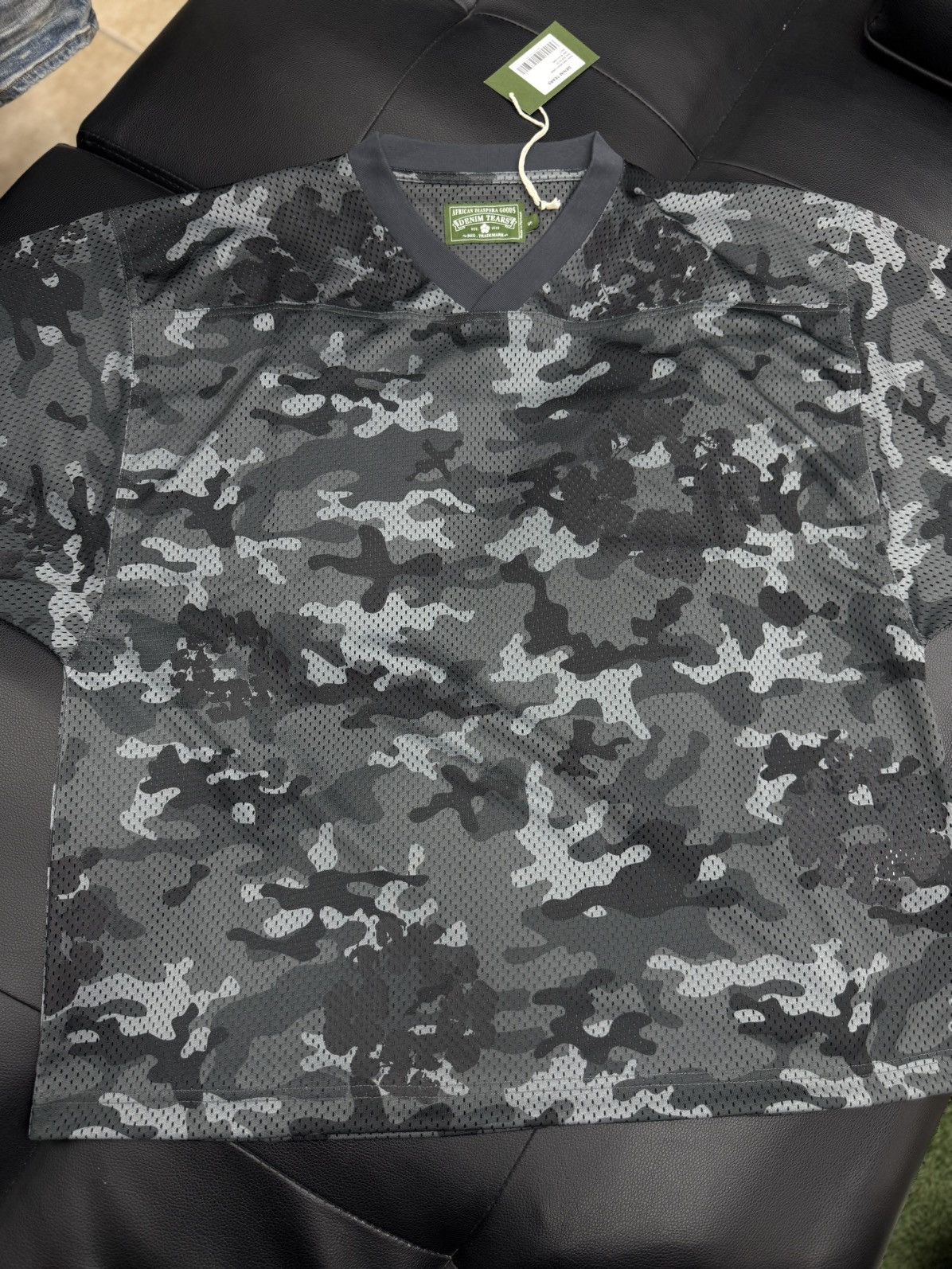 DENIM TEARS Denim Tears Black Camo Cotton Wreath Jersey Size L (NEW) Size US L / EU 52-54 / 3 - 1 Thumbnail