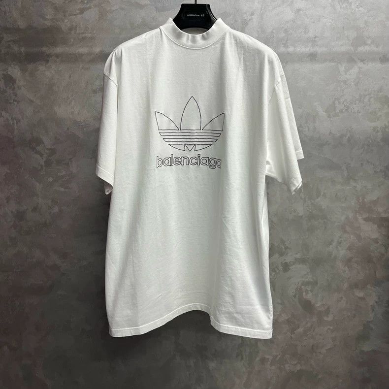Balenciaga Balenciaga Adidas co-branded monogram logo printed crew nec Size US M / EU 48-50 / 2 - 1 Thumbnail