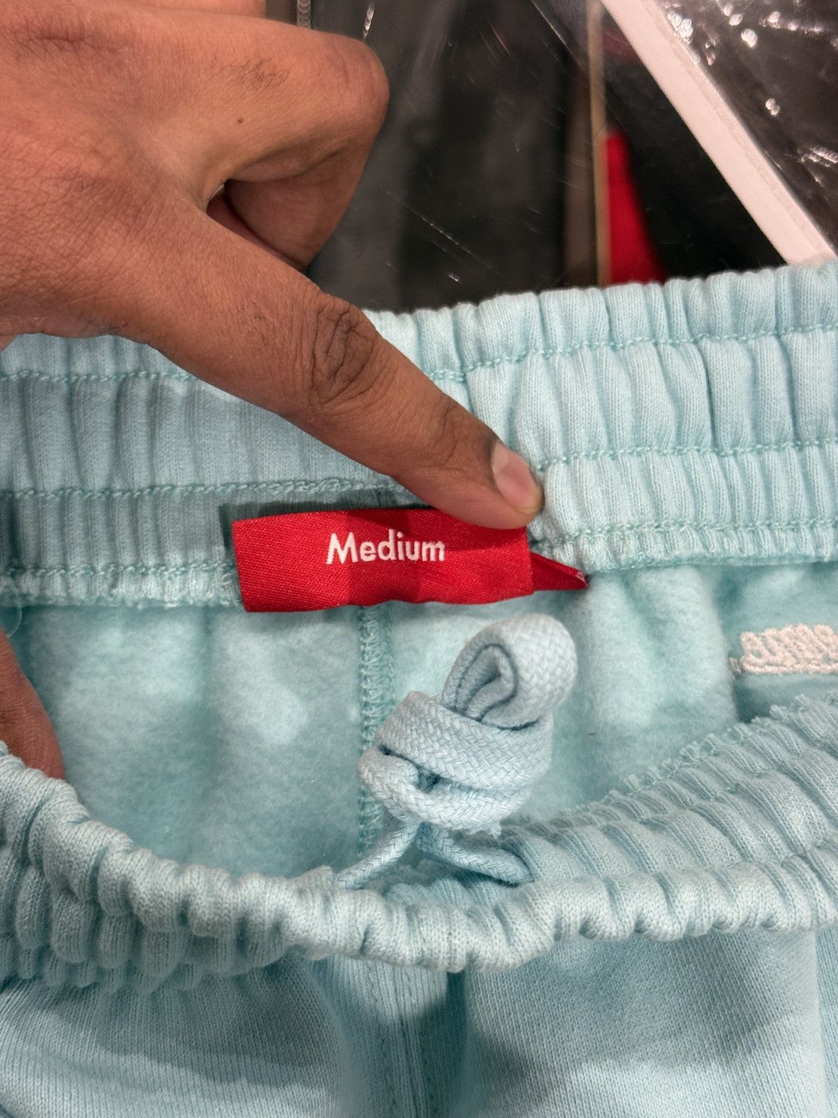 Supreme Supreme Repeat Script Sweatpants Light Blue Size: M Size US 32 / EU 48 - 7 Thumbnail