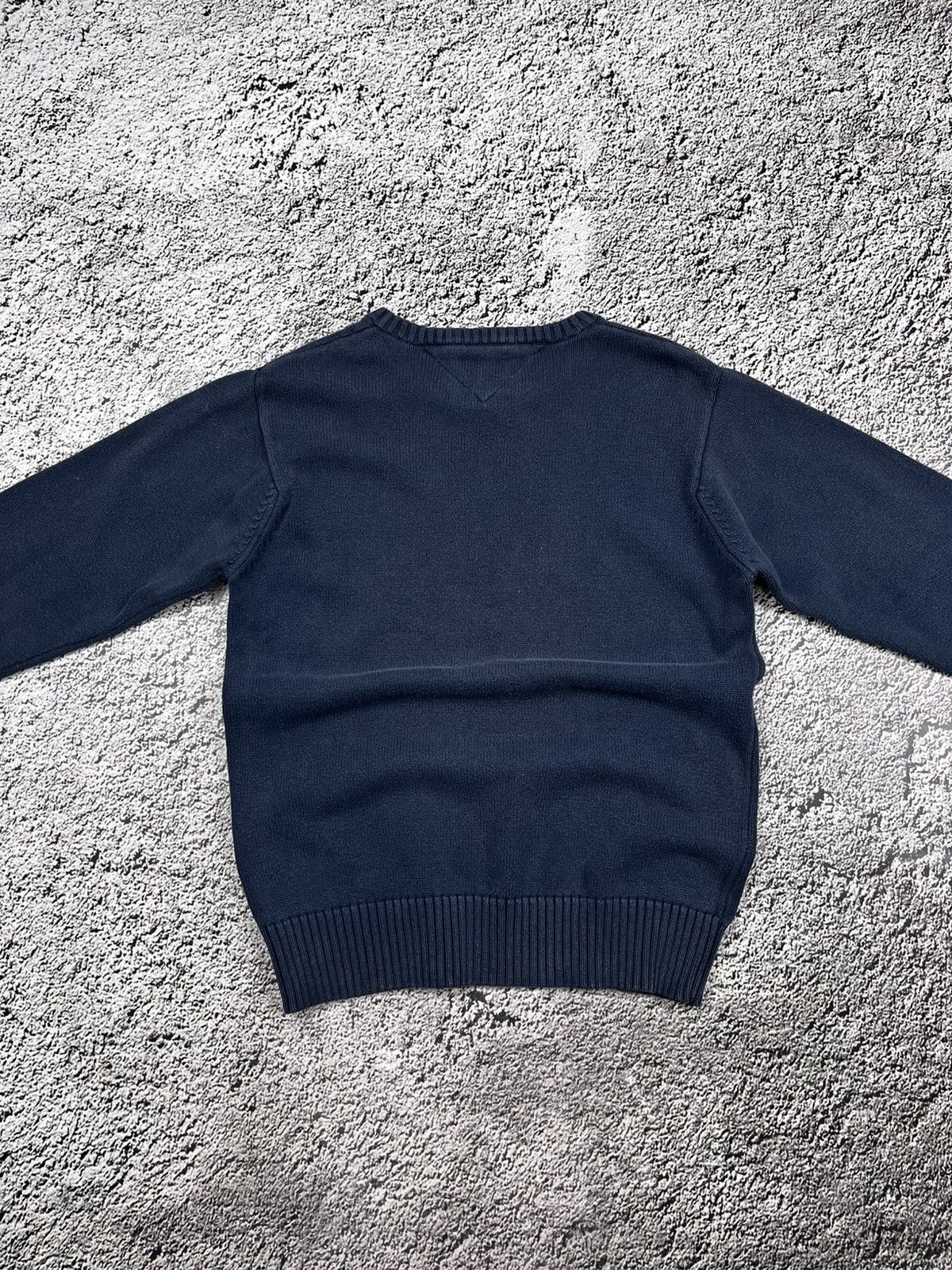 Tommy Hilfiger Vintage Y2K Tommy Hilfiger old money heavy sweater size L Size US L / EU 52-54 / 3 - 6 Thumbnail