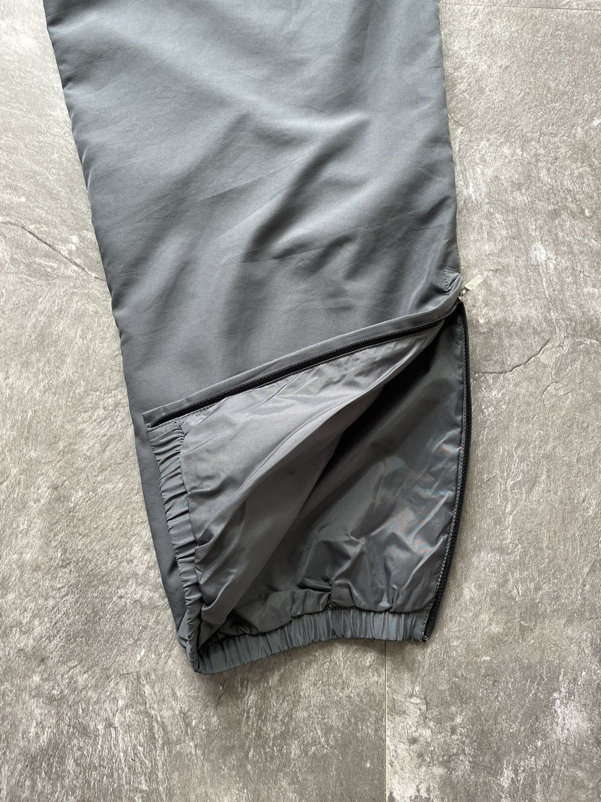 Nike Nike vintage nylon pants track 00s swoosh striped drill Y2K Size US 32 / EU 48 - 6 Thumbnail