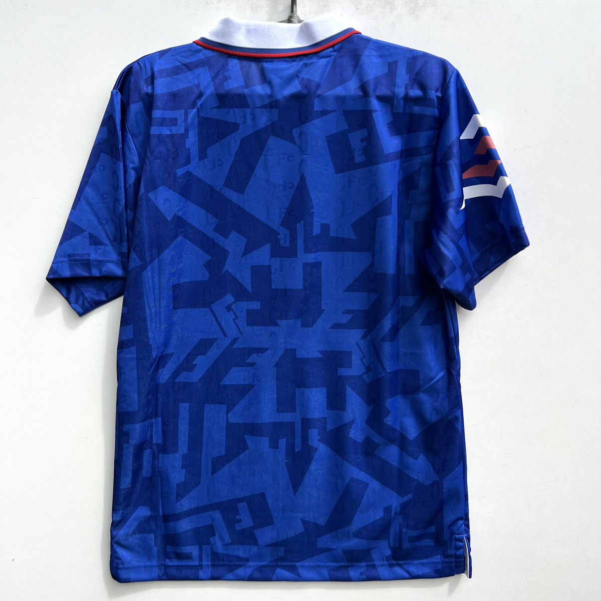 Chelsea Soccer × Vintage Chelsea 1992 Retro Football Shirt soccer jersey Size US M / EU 48-50 / 2 - 7 Thumbnail