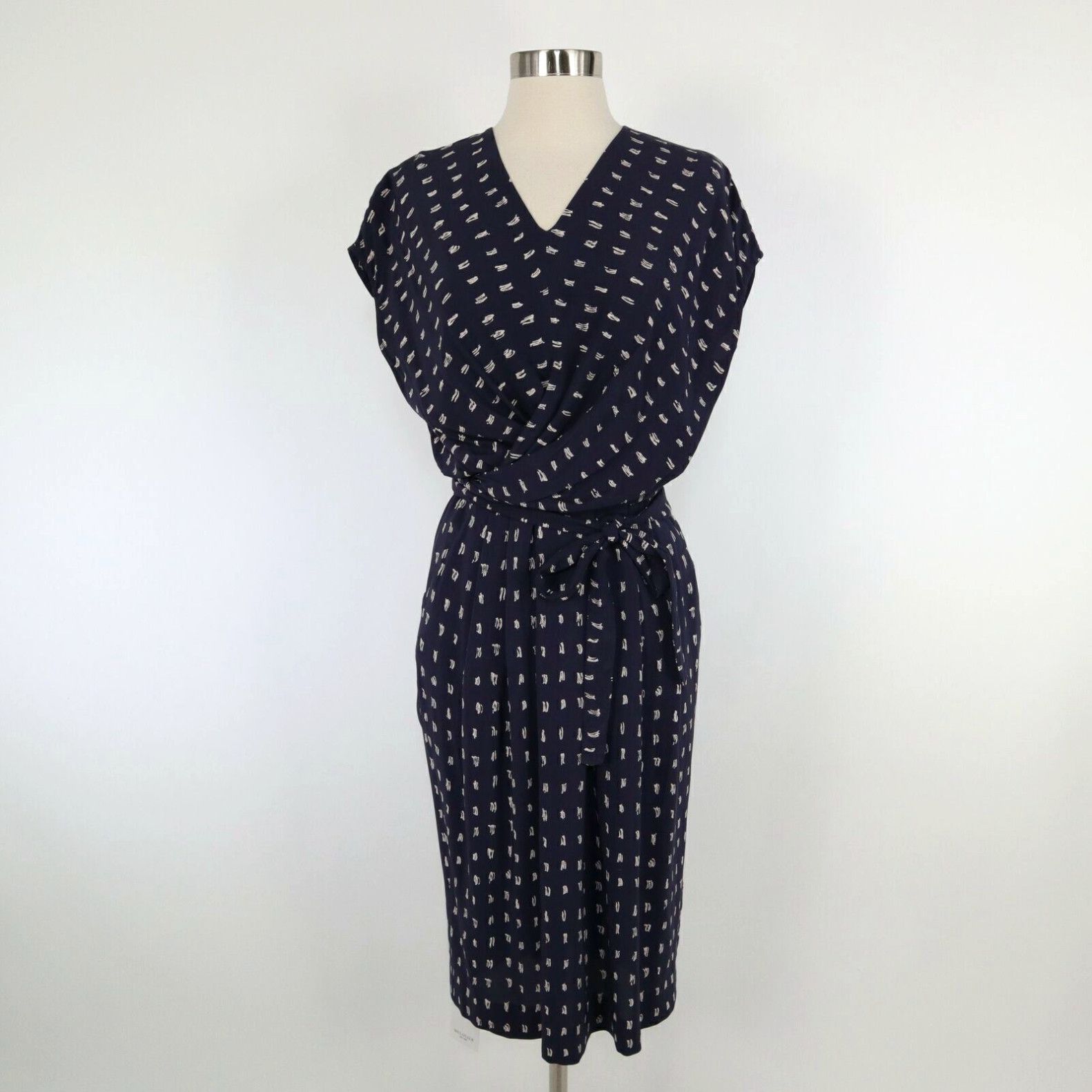 Image of Vintage Mm.lafleur Faux Wrap Dress Noel 2 New Sheath Swipe Print Navy Ivory Ruched $265 in White, W