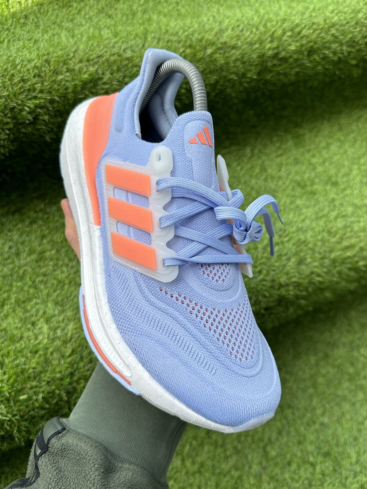 Adidas Women’s shoes Adidas Ultraboost Light Brand new Running Size US 8 / IT 38 - 2 Thumbnail