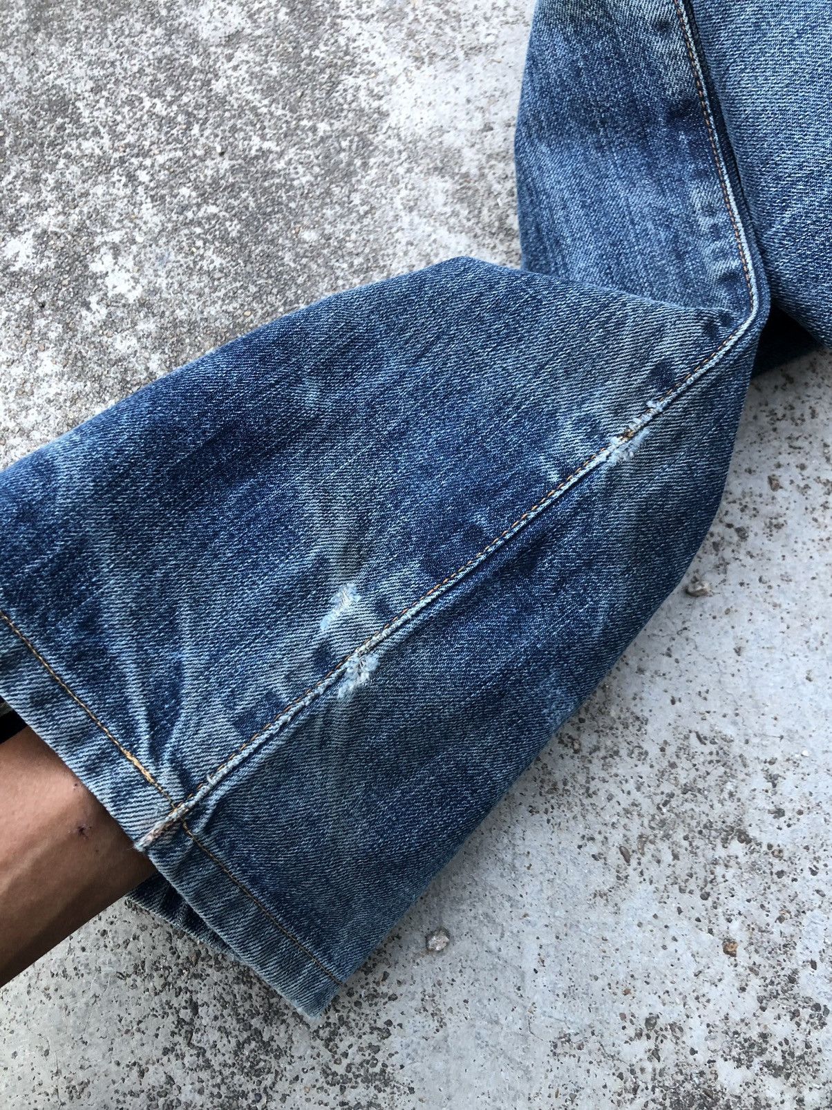 Uniqlo WIDE LEG⚡️⚡️VINTAGE UNIQLO SELVEDGE DISTRESSED DENIM Size US 34 / EU 50 - 8 Thumbnail