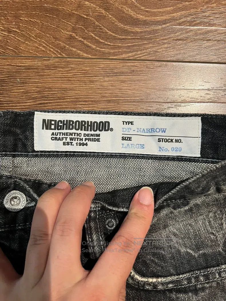 Neighborhood Neighborhood size L Jeans Size US 27 - 4 Thumbnail