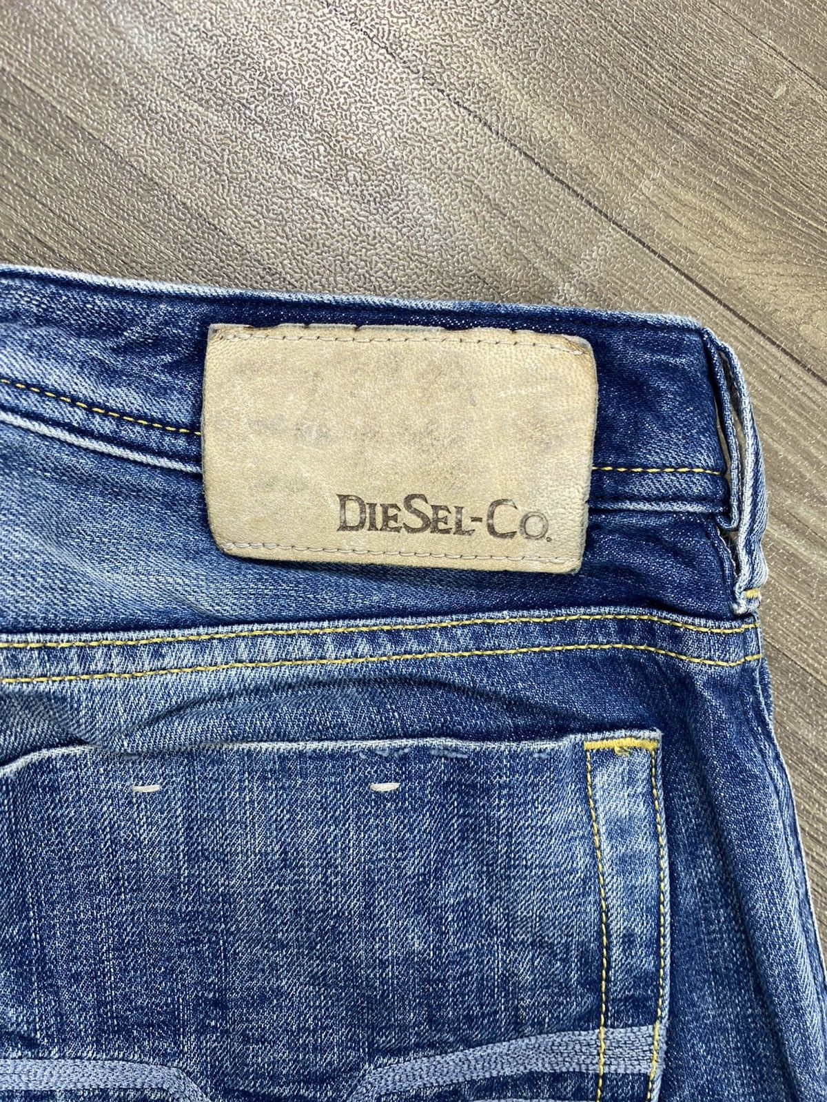 Diesel 2000s Diesel Distressed Punk Lgb Faded Bootcut Flared Jeans Size US 30 / EU 46 - 15 Thumbnail