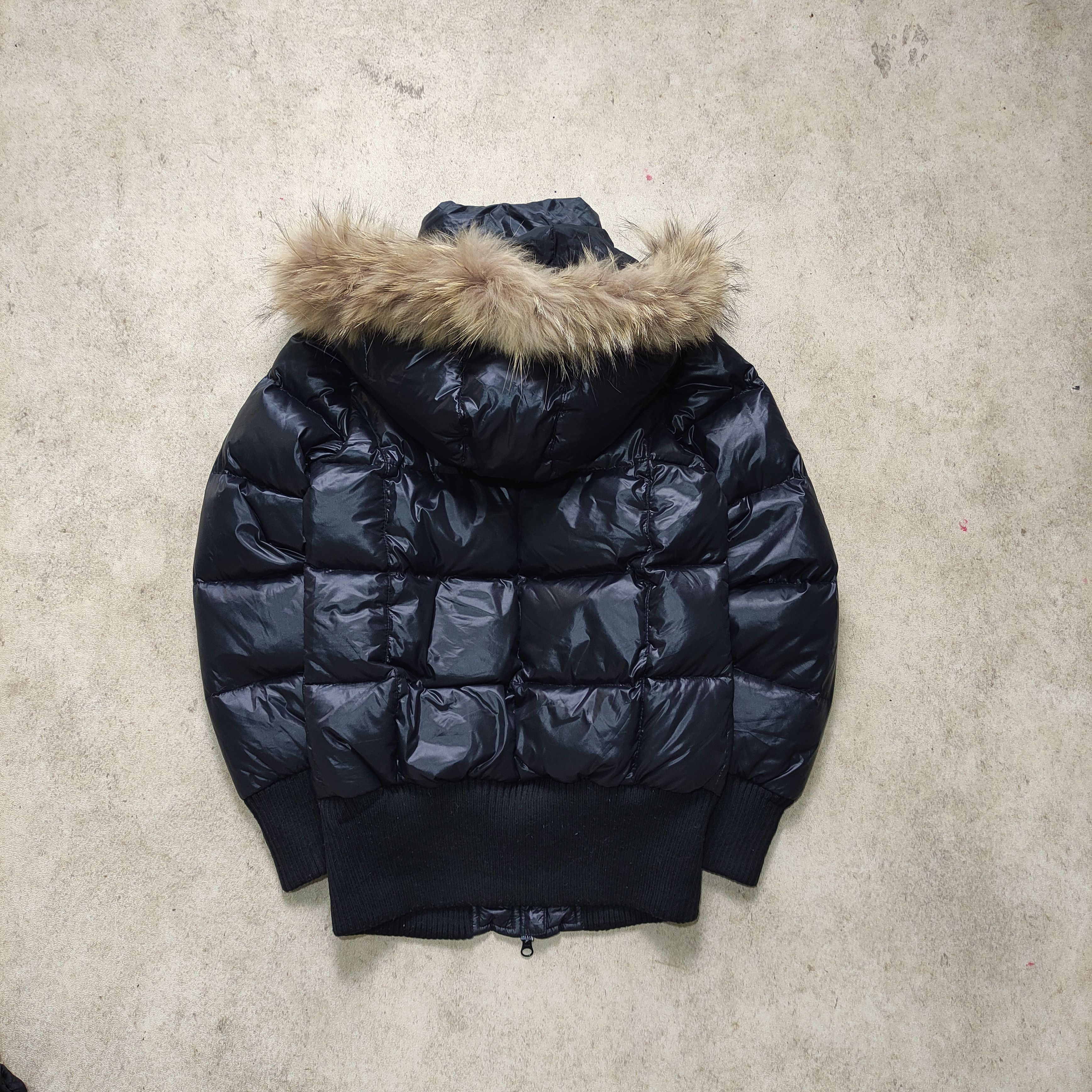 Le Grande Bleu (L.G.B.) Lee Down Puffer Fur Jacket – Vkei Style 2000s Size US S / EU 44-46 / 1 - 7 Thumbnail