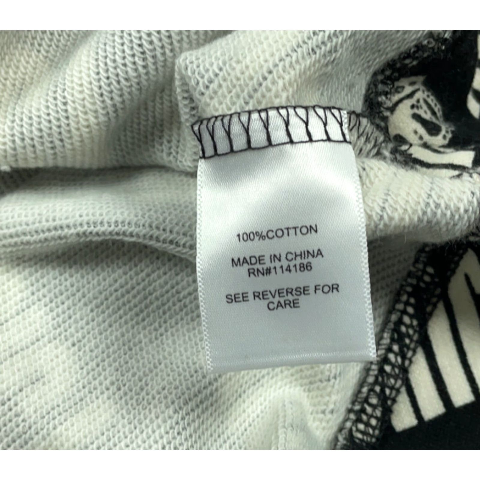 Juicy Couture Juicy Couture Black Velour Hoodie Women's Large 90s Retro Activewear Size L / US 10 / IT 46 - 5 Thumbnail