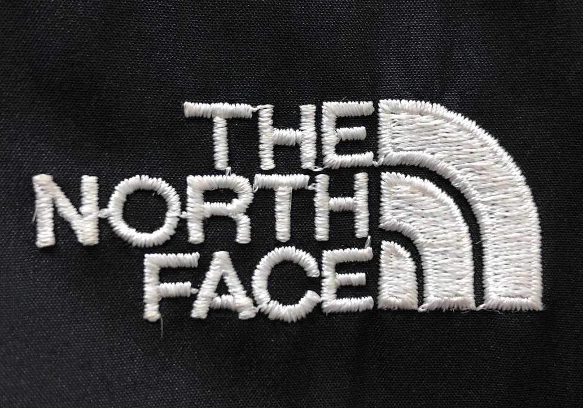 The North Face The North Face Summit Series Windbreaker (Size XL) Size US XL / EU 56 / 4 - 6 Thumbnail