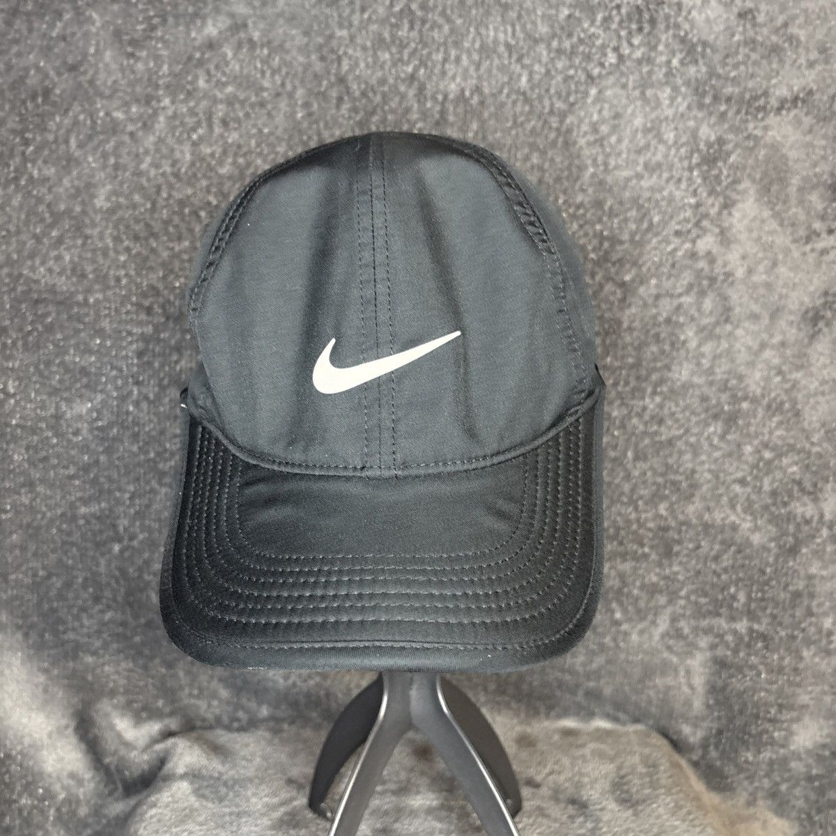 Other Nike Hat Cap Men Strap Back Black Featherlight Dri Fit Size ONE SIZE - 2 Thumbnail