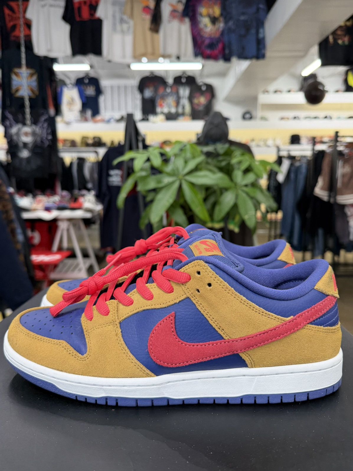 Nike Nike SB Dunk Low Reverse Papa Bear Size 9.5 (2021) Size US 9.5 / EU 42-43 - 7 Thumbnail