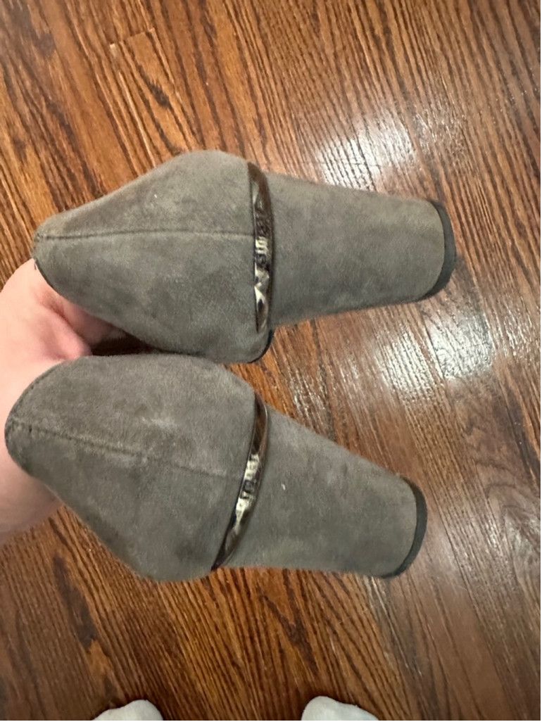 Stuart Weitzman Women's Stuart Weitzman suede leather block Heels Gray 9.5 M Size US 7 / IT 37 - 6 Thumbnail