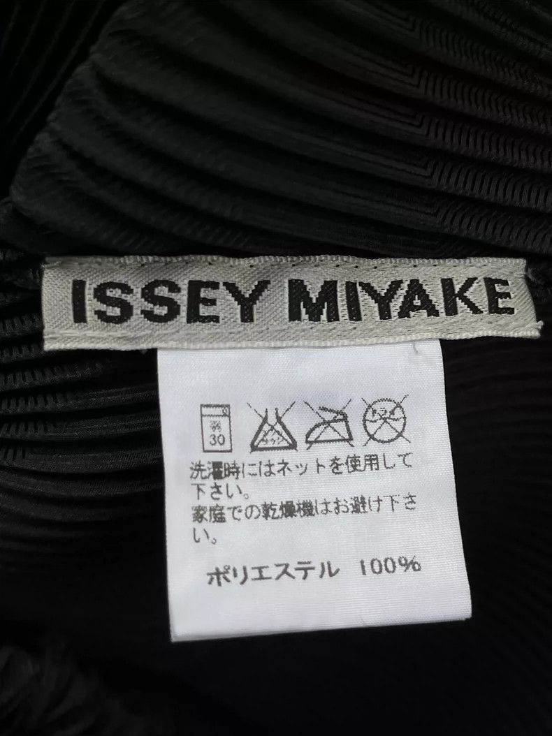 Issey Miyake Issey Miyake size:2 Black mainline swallotail coat Size M / US 6-8 / IT 42-44 - 6 Thumbnail