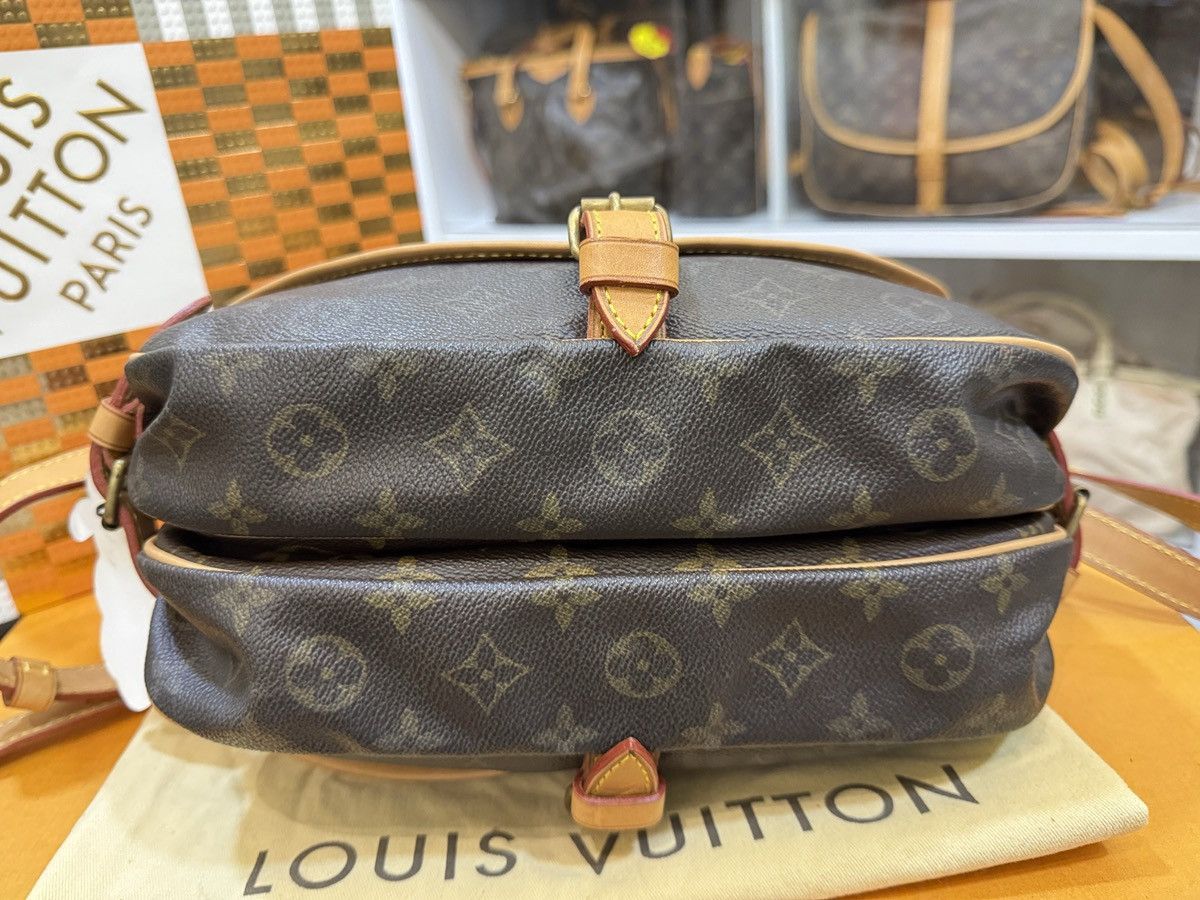 Louis Vuitton LOUIS VUITTON MONOGRAM SAUMUR 30 - 2070 Size ONE SIZE - 9 Thumbnail