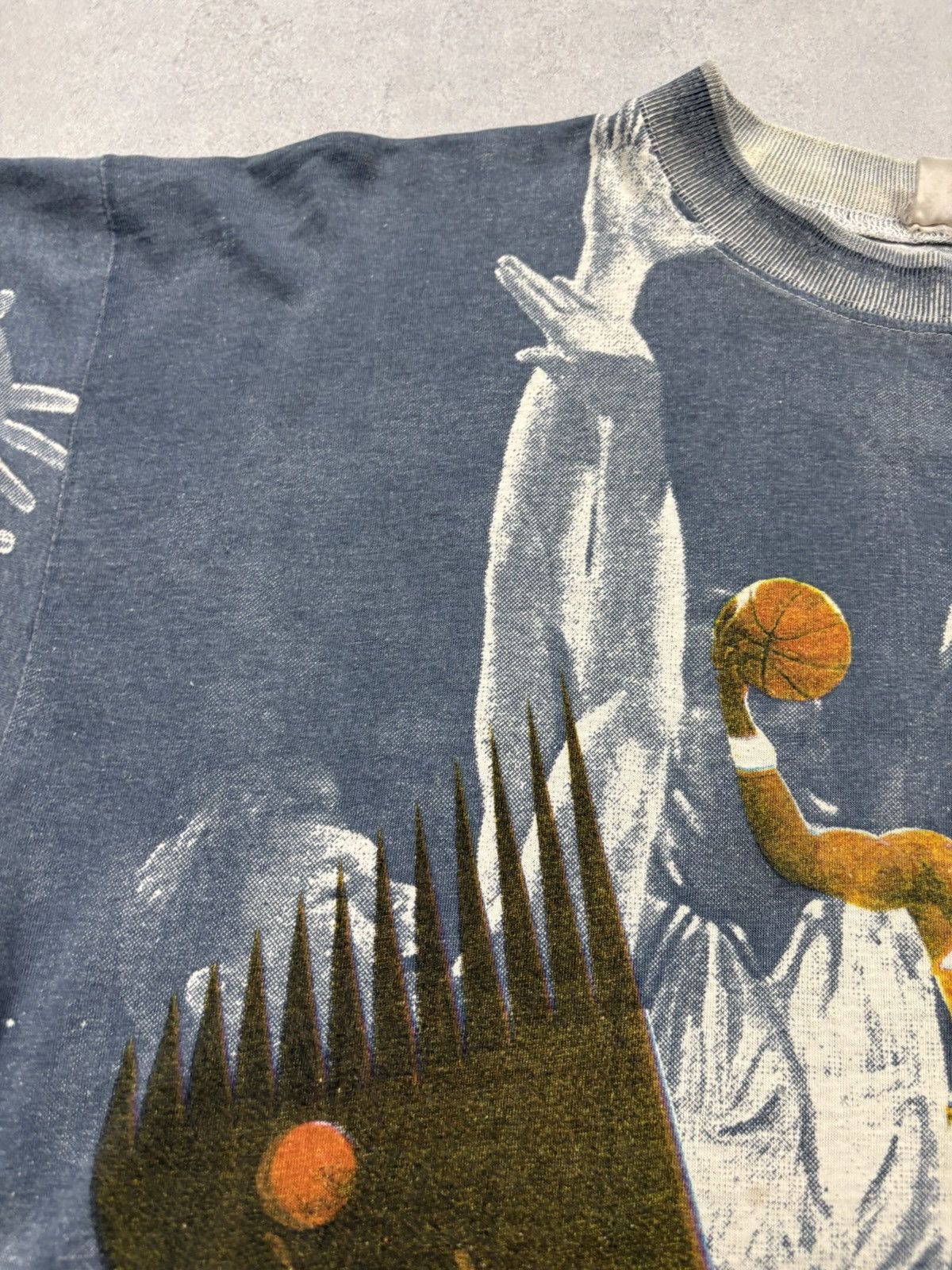 Vintage Vintage 90s All Over Print Basketball Rap T Shirt AOP Y2K XL Size US XL / EU 56 / 4 - 12 Thumbnail