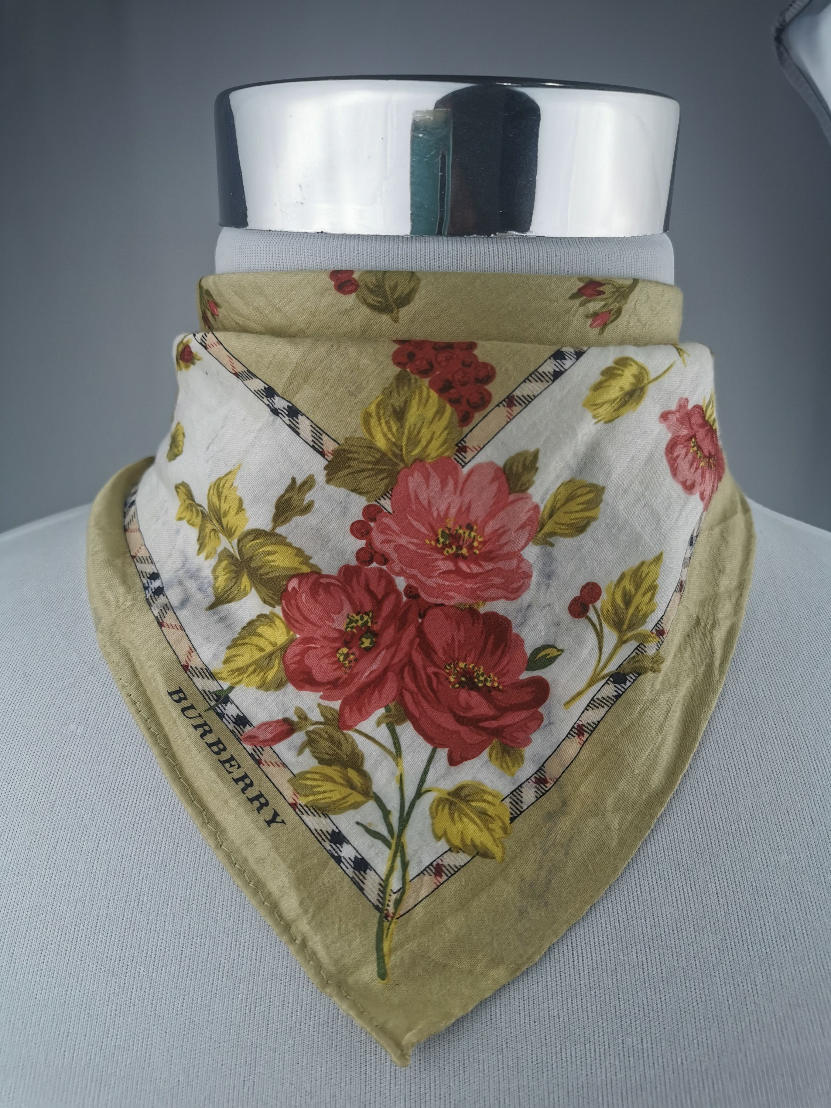 Burberry Burberry handkerchief / bandana / neckerchief Size ONE SIZE - 1 Thumbnail