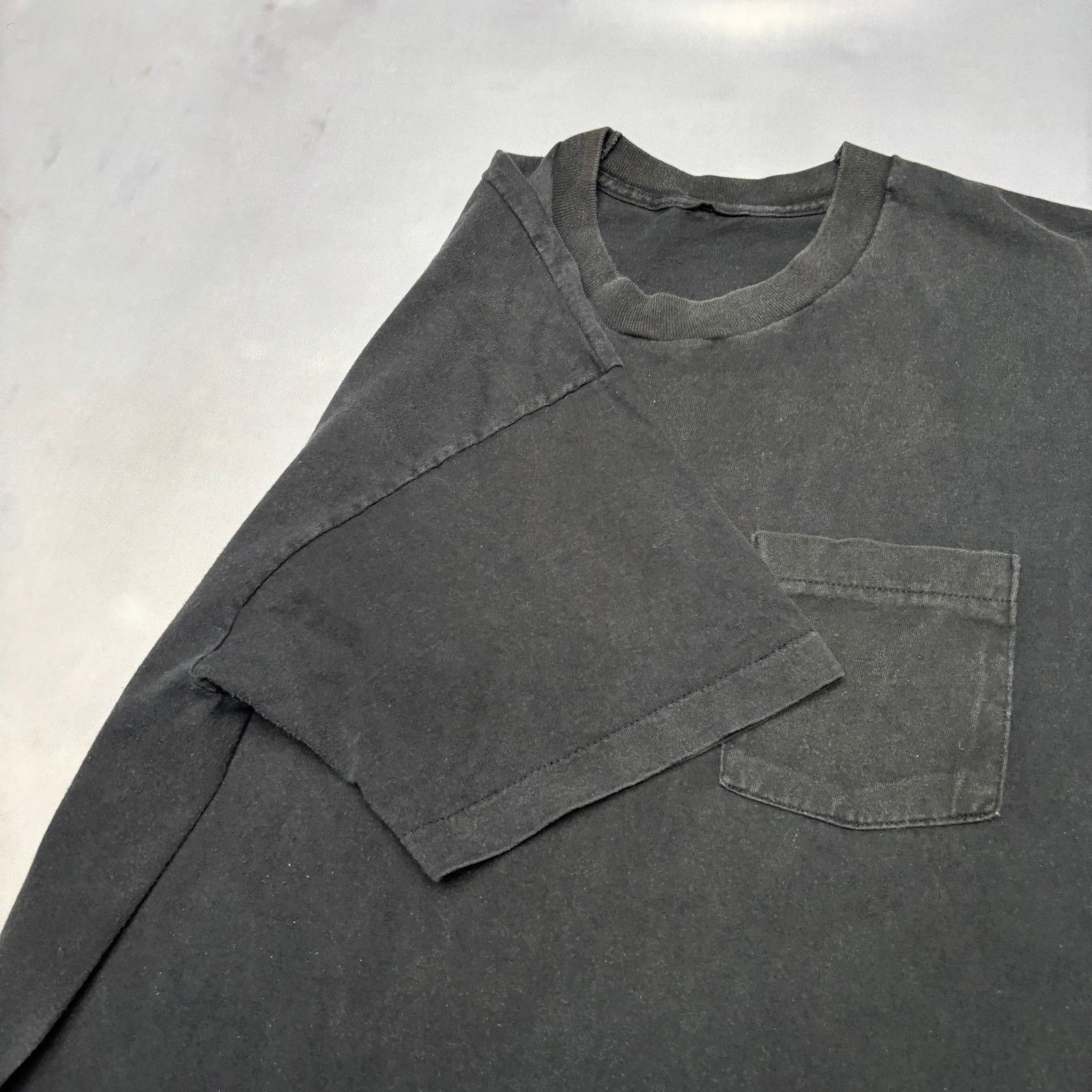 Vintage Vintage Black Selvedge Pocket T Shirt 27x33 Single Stitch Size US XXL / EU 58 / 5 - 2 Thumbnail