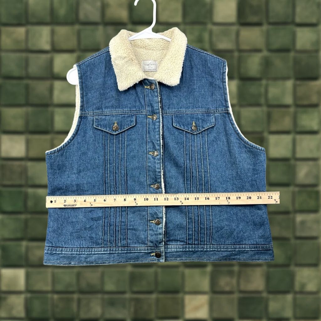 Denime Emma James Women's Blue Denim Vest Lined Sherpa Western XL Denim Vest Womens Bohemian Hipster Outdoor Vintage? Size XL / US 12-14 / IT 48-50 - 1 Thumbnail