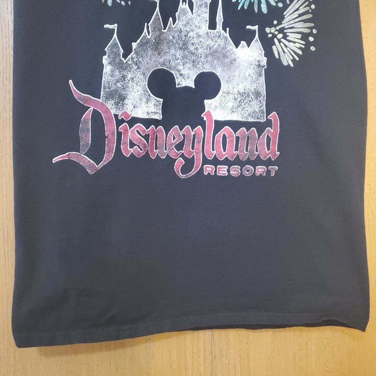 Disney Official Disneyland Resort Castle Black S Tee Size US S / EU 44-46 / 1 - 7 Thumbnail