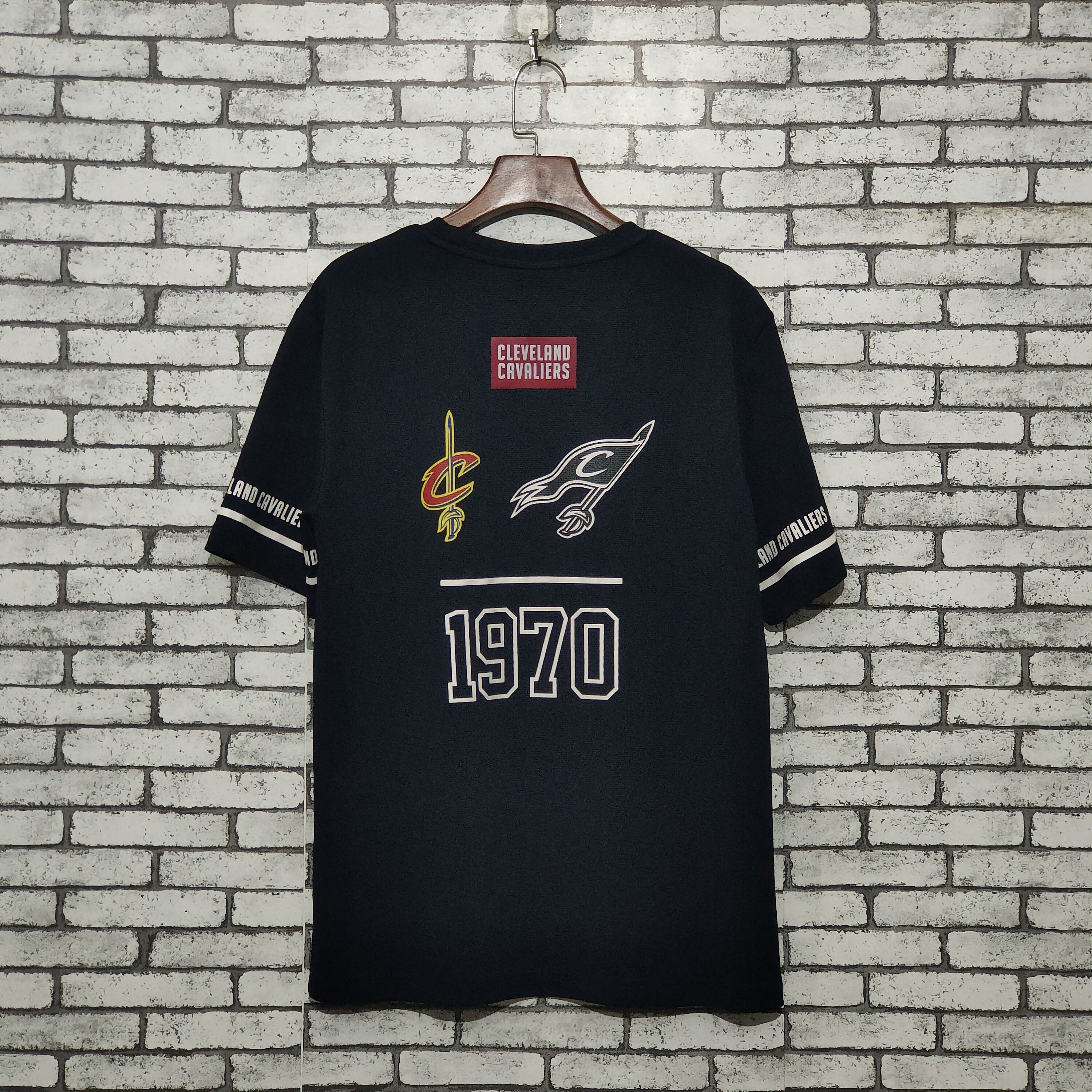 NBA 🔥NBA Cleveland Cavaliers 1970 Size US M / EU 48-50 / 2 - 4 Thumbnail