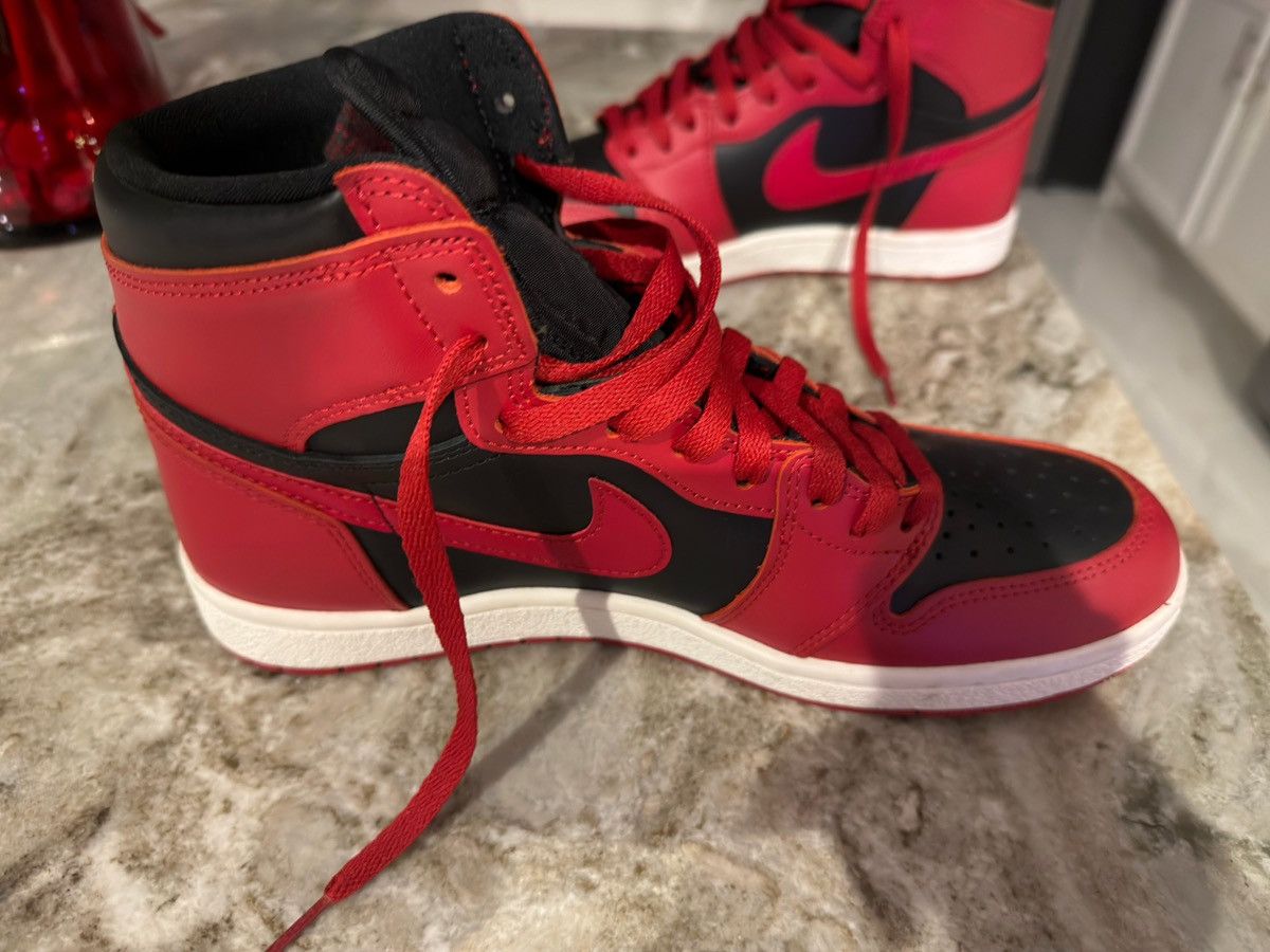 Jordan Brand Air Jordan 1 Retro Bred OG ‘85 Size US 10 / EU 43 - 2 Thumbnail