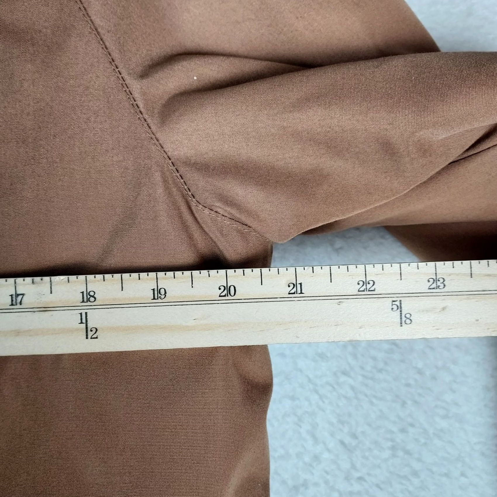 Vintage VINTAGE London Fog Tempo Europa Women’s Coat Trench Belted Brown 8R Thinsulate Faux Fur Collar Womens Size M / US 6-8 / IT 42-44 - 7 Thumbnail