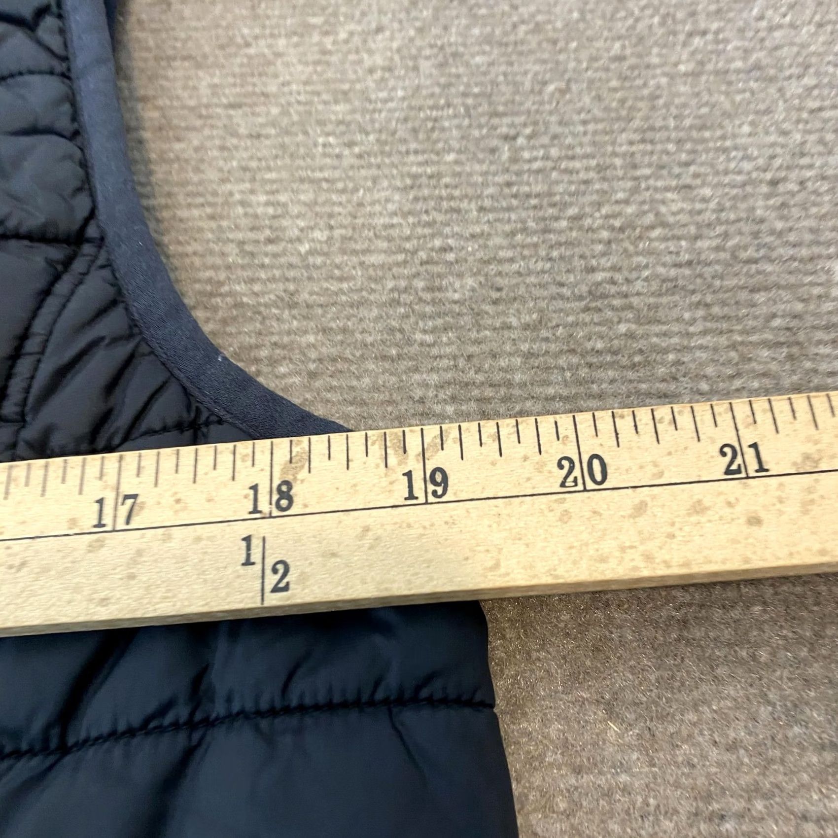 Vineyard Vines Vineyard Vines Vest Womens Medium Navy Quilted Puffer Full Zip Nylon Size M / US 6-8 / IT 42-44 - 7 Thumbnail