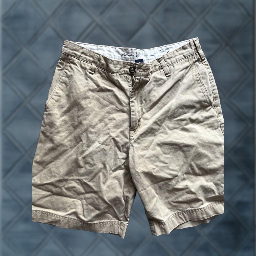 Izod VINTAGE IZOD Shorts Solid Flat Front Beige 32 Men Chino Inseam 9.5 Adult Mens - 32 Beige 90s? Size US 32 / EU 48 - 1 Thumbnail