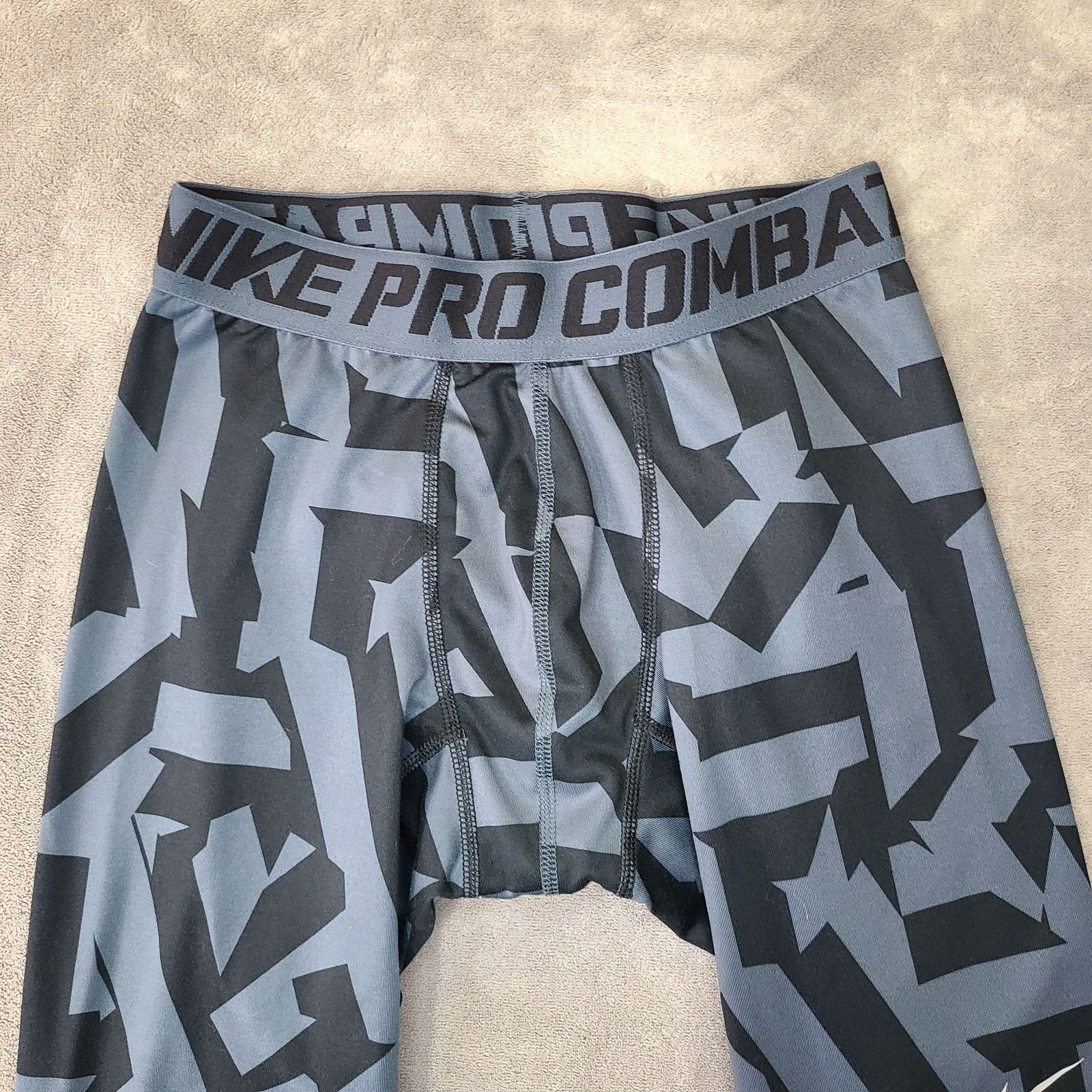 Nike Nike Pro Combat Women's L Graphic Leggings Black/Gray Size 25" / US 0 / IT 36 - 8 Thumbnail