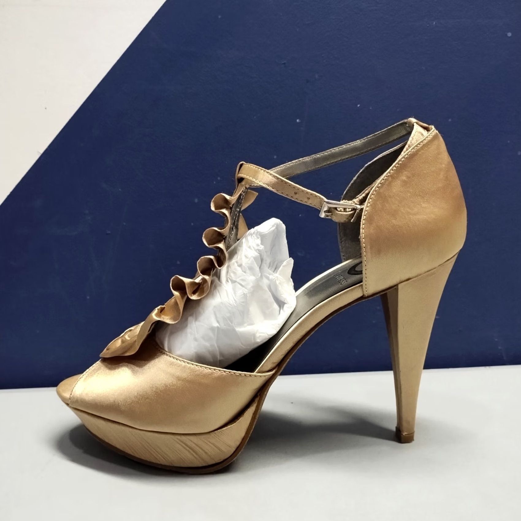 Guess G by GUESS Glucosa Pump Heels Womens US 10M Gold Stiletto Lightweight Open Toe Pump Size US 10 / IT 40 - 5 Thumbnail