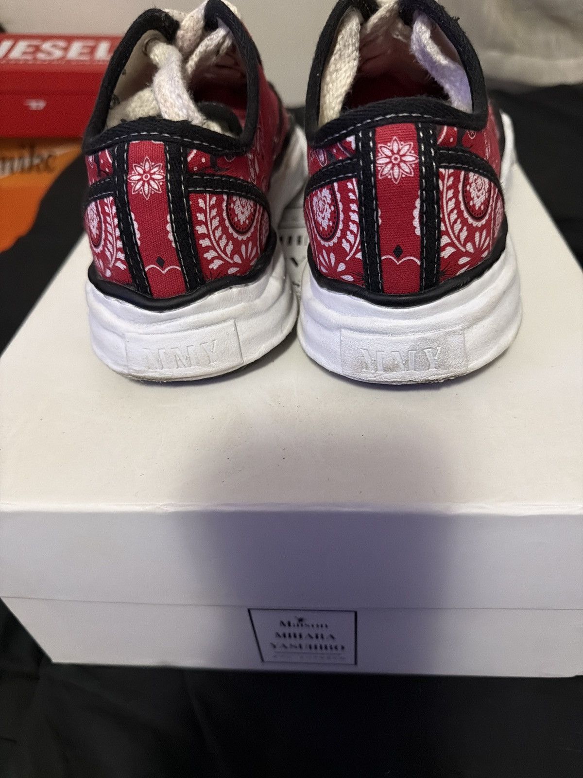 Maison MIHARA YASUHIRO Maison Mihara Yasuhiro Bandana Canvas Sneaker Size US 7 / EU 40 - 2 Thumbnail