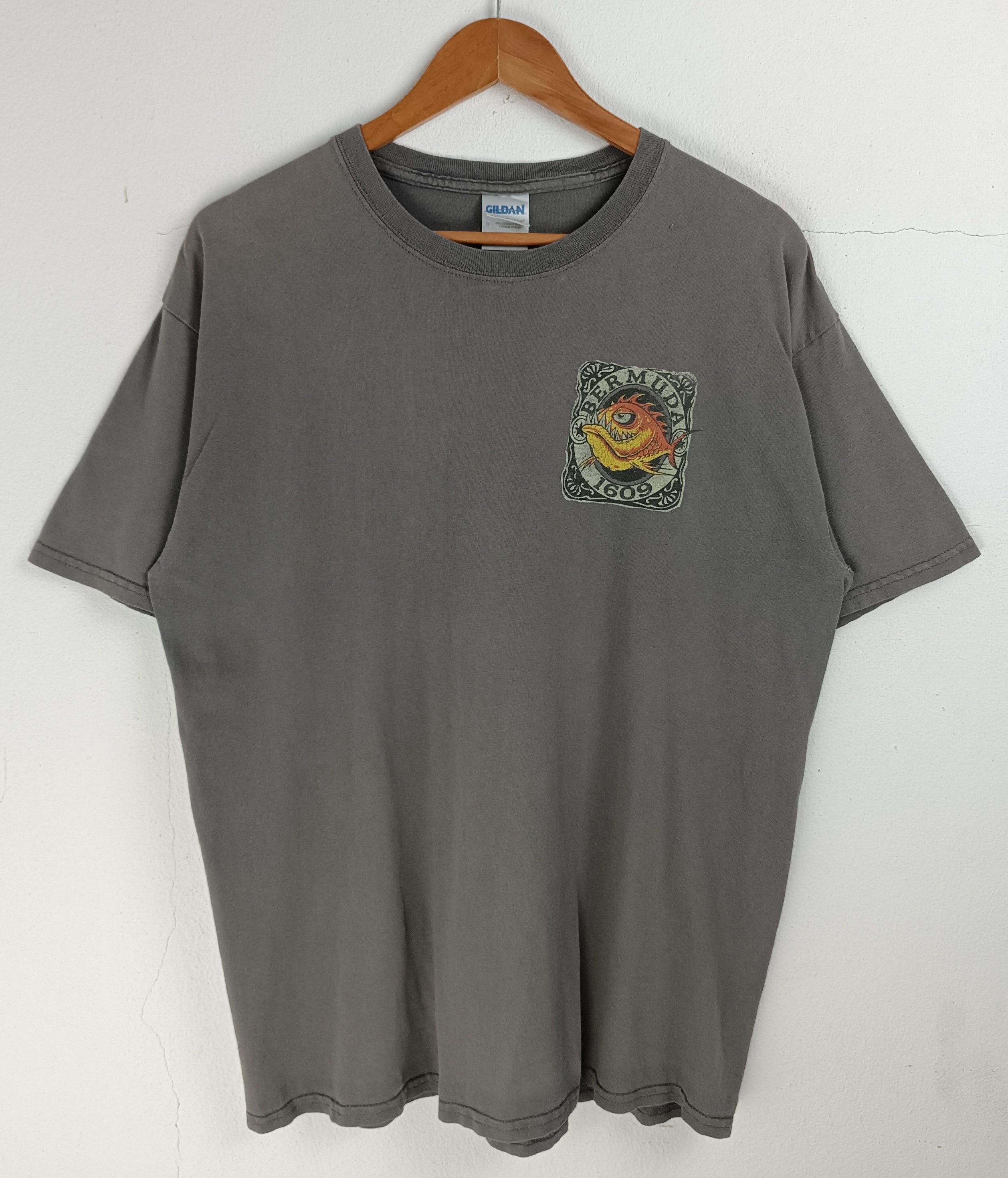 Vintage VINTAGE BERMUDA 1609 MONSTER FISH SCARY HORROR DARK TEE Size US L / EU 52-54 / 3 - 4 Thumbnail