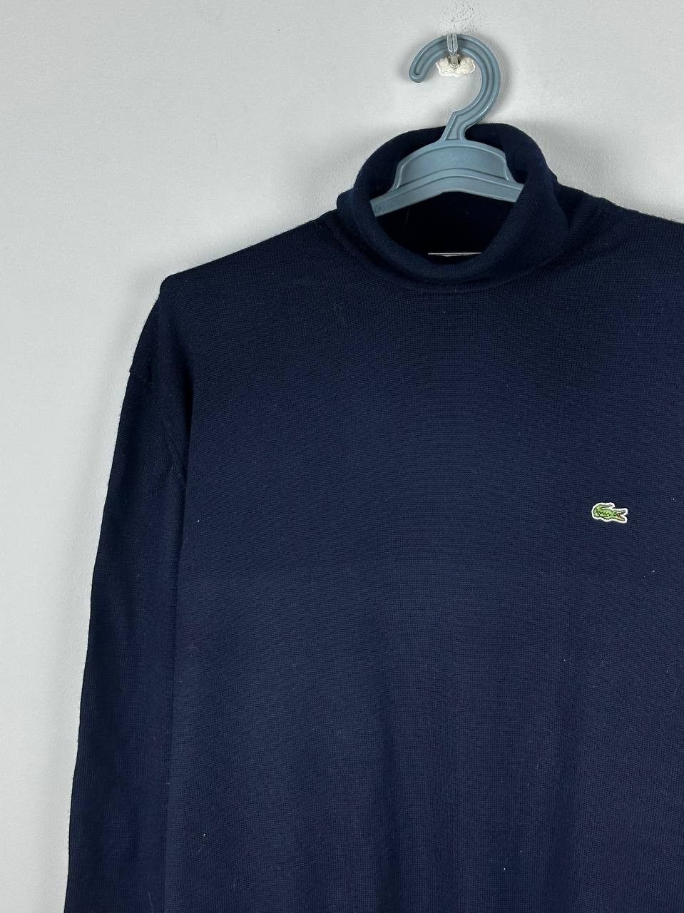 Lacoste Vintage Lacoste Wool Navy Turtleneck Sweater Size US XL / EU 56 / 4 - 1 Thumbnail