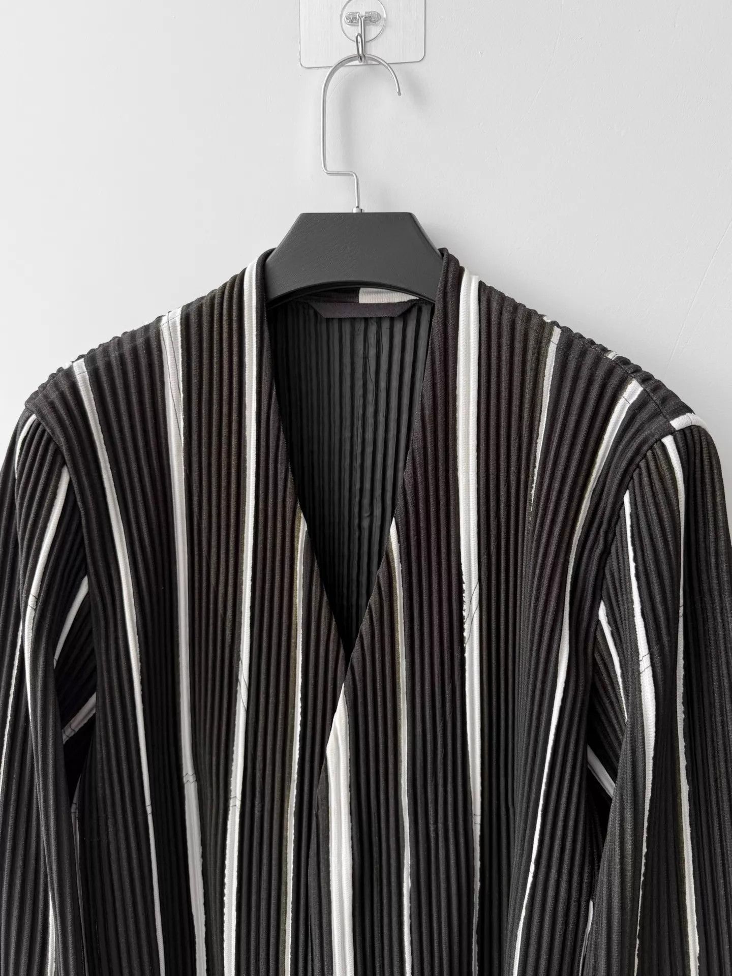 Homme Plisse Issey Miyake HOMME PLISSÉ ISSEY MIYAKE Men's Striped Distressed Jacket 2 Size US M / EU 48-50 / 2 - 5 Thumbnail