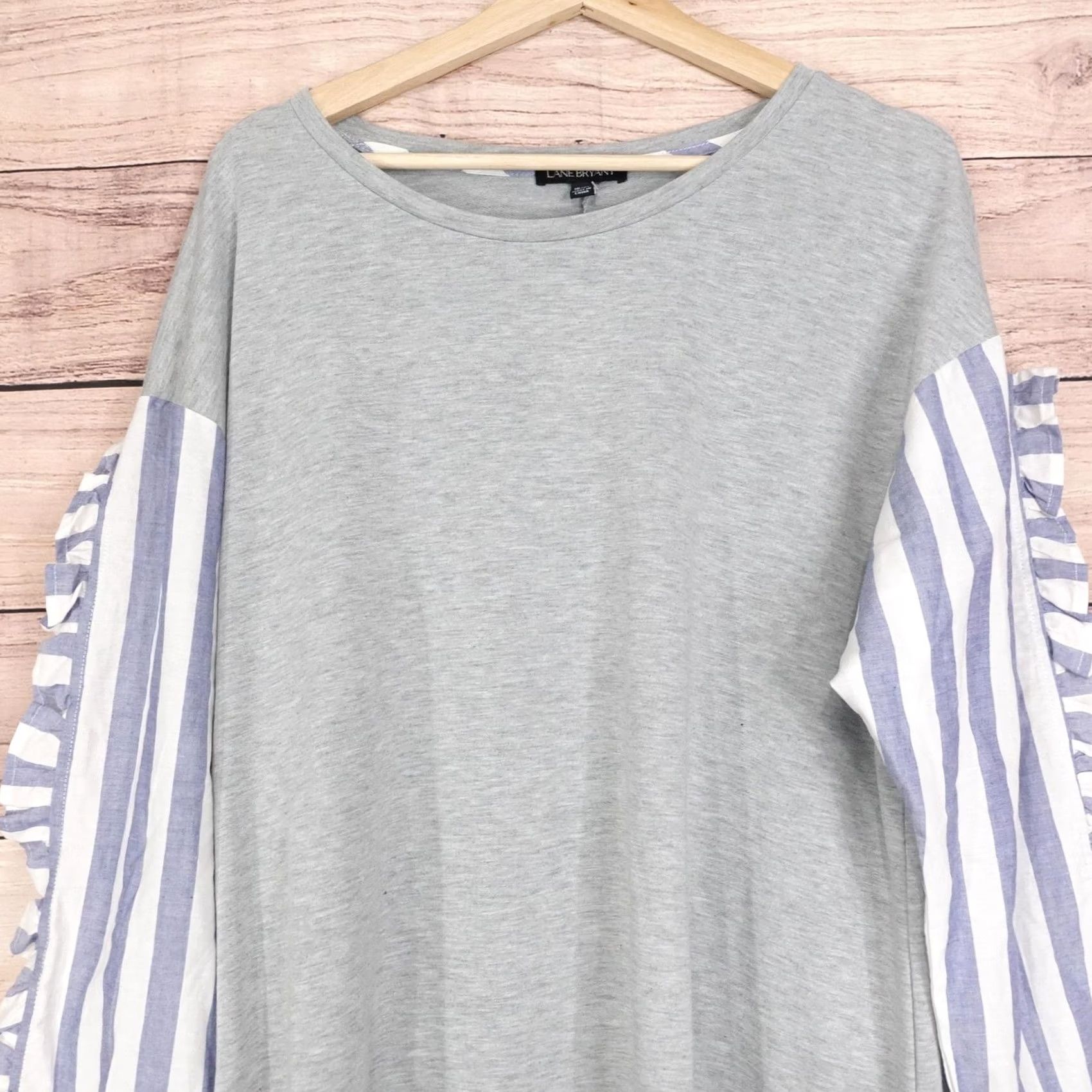 Vintage Lane Bryant Blouse Womens Plus 18/20 Gray Striped Ruffle Long Sleeve Jersey Top Size XXL / US 16-18 / IT 52-54 - 2 Thumbnail