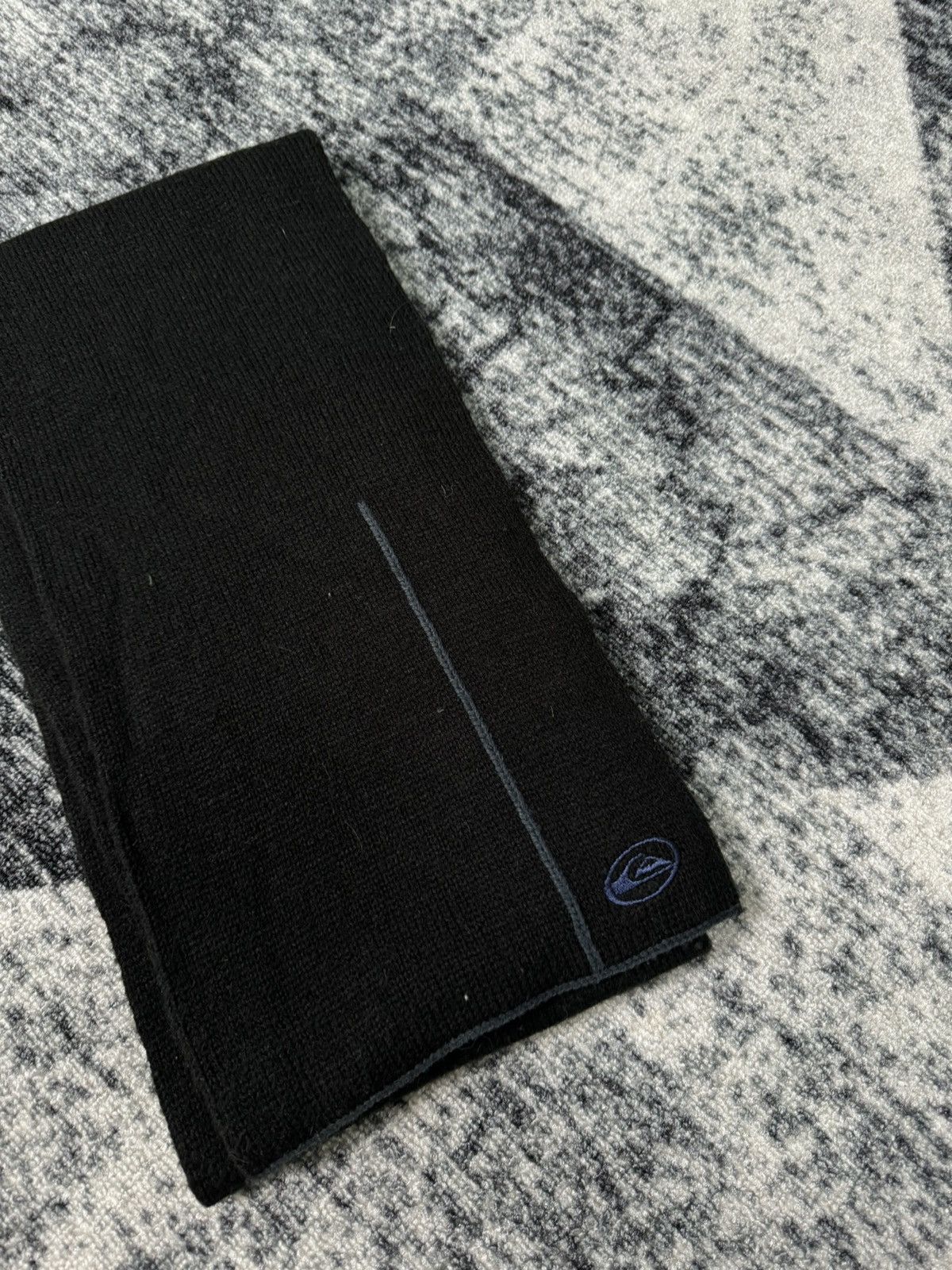 Quiksilver × Vintage Vintage Quiksilver Scarf Black Classic Y2K STULE 90s Surf Size ONE SIZE - 2 Thumbnail