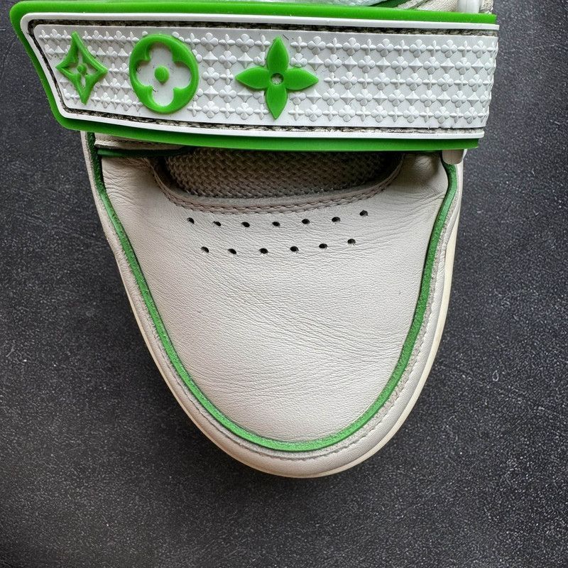Louis Vuitton Louis Vuitton Green and White Trainers -2508 Size US 9.5 / IT 39.5 - 7 Thumbnail