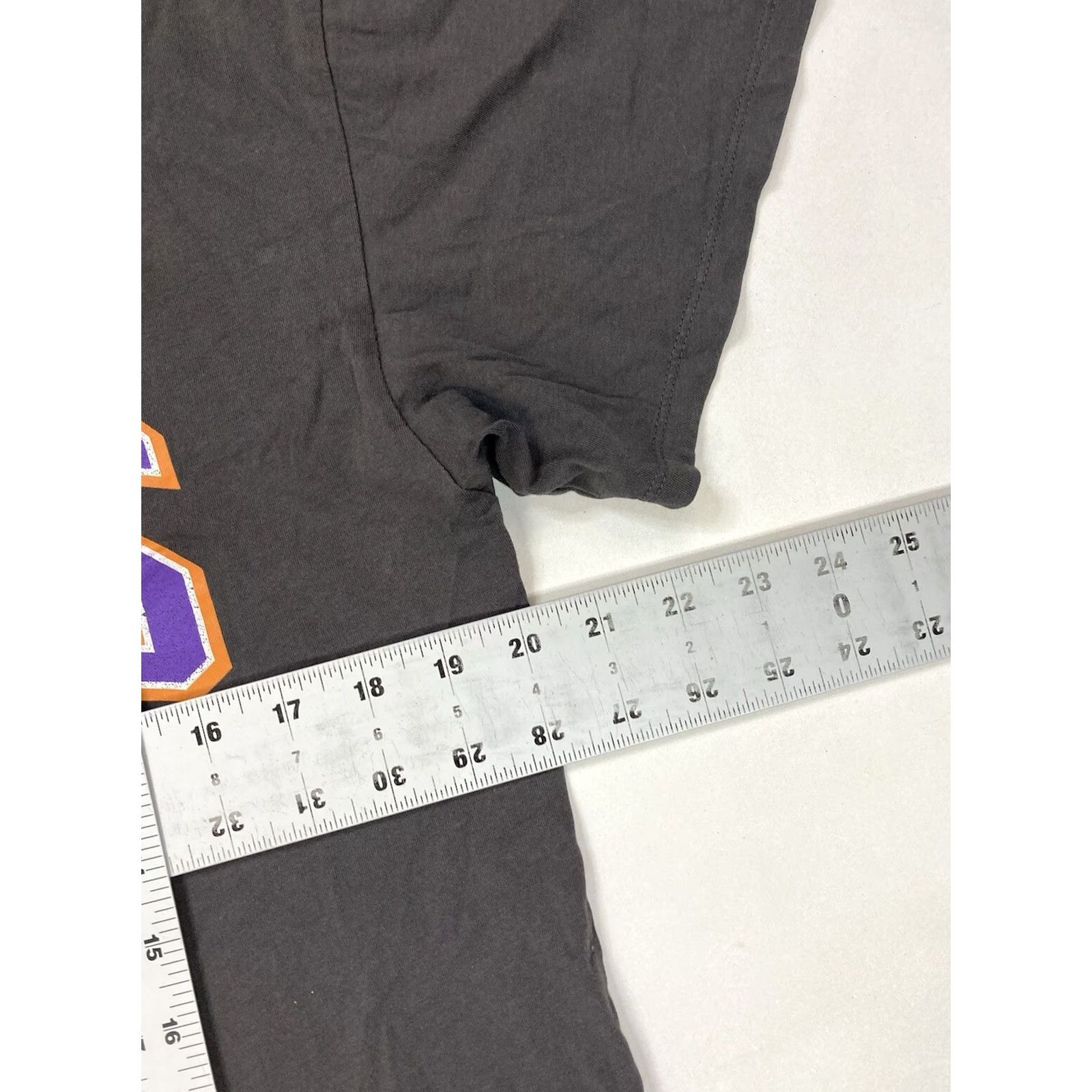 H&M H&M Care Bears Share Some Fun Graphic T-shirt Women Medium Gray Short Sleeve Size M / US 6-8 / IT 42-44 - 6 Thumbnail