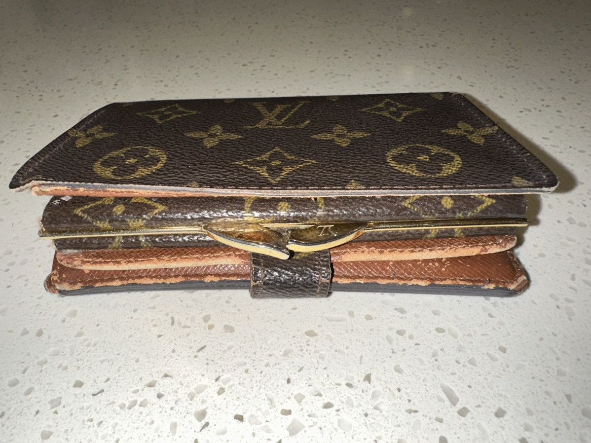 Louis Vuitton Louis Vuitton Monogram Bifold Kisslock Wallet Size ONE SIZE - 5 Thumbnail