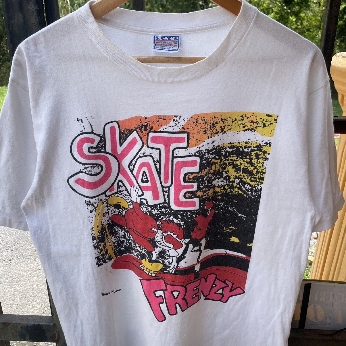 Vintage 🔥Vintage 90s Skate And Frenzy Snowbaord Art Work Promo Tee Size US L / EU 52-54 / 3 - 3 Thumbnail